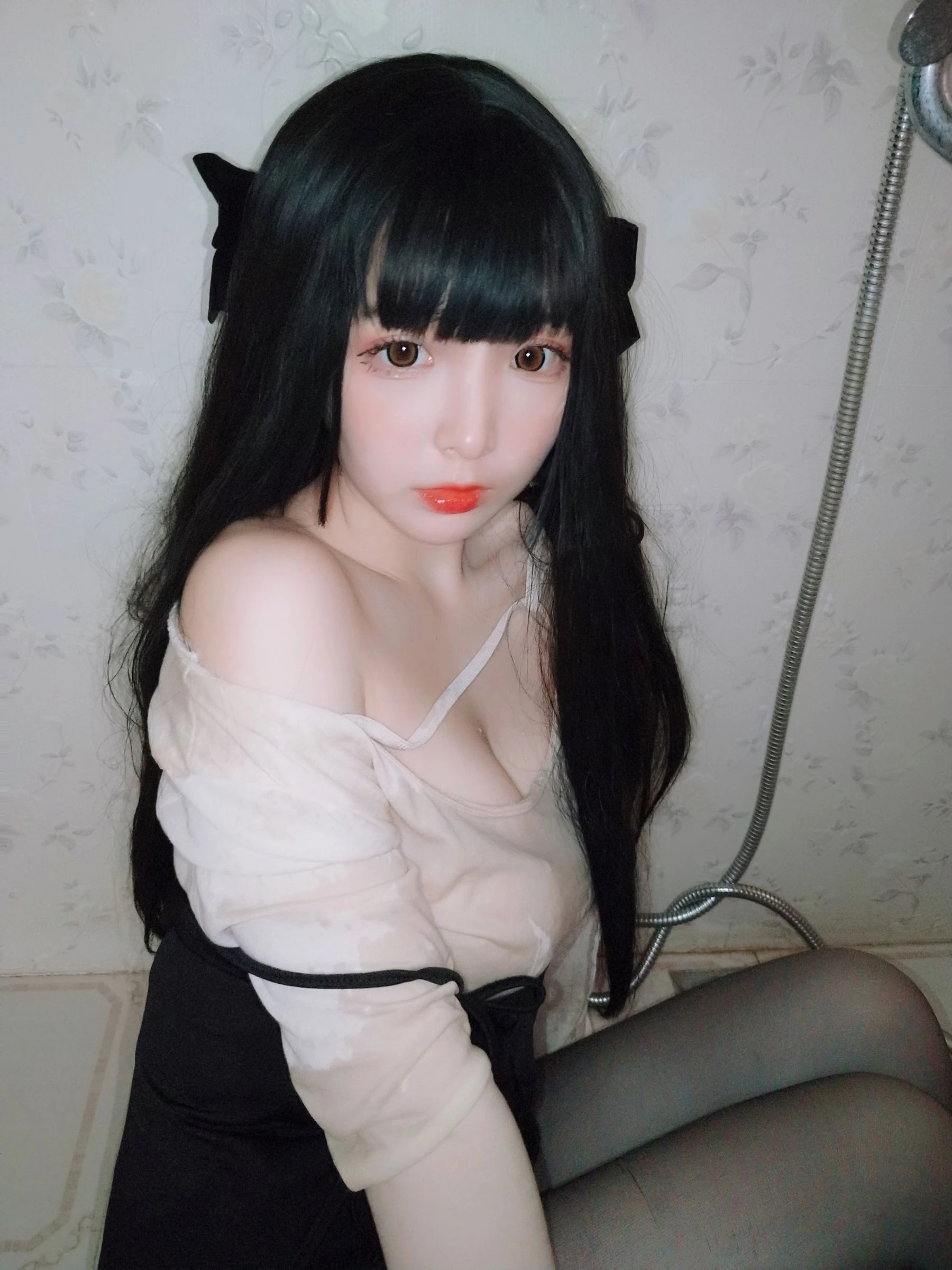 二次元美女古川kagura – 浴室湿身黑丝插图5