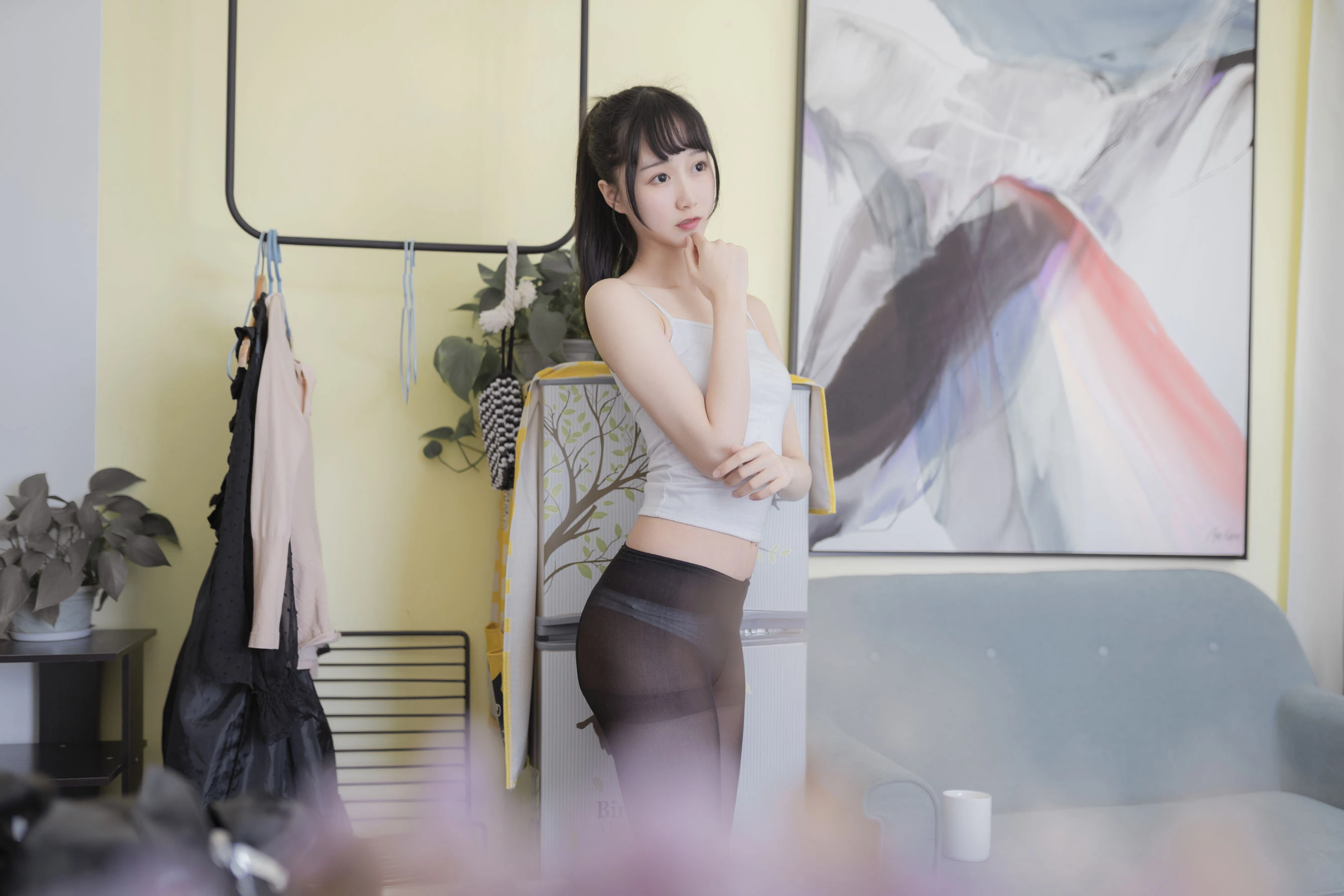 木绵绵OwO – 背心黑丝居家插图7