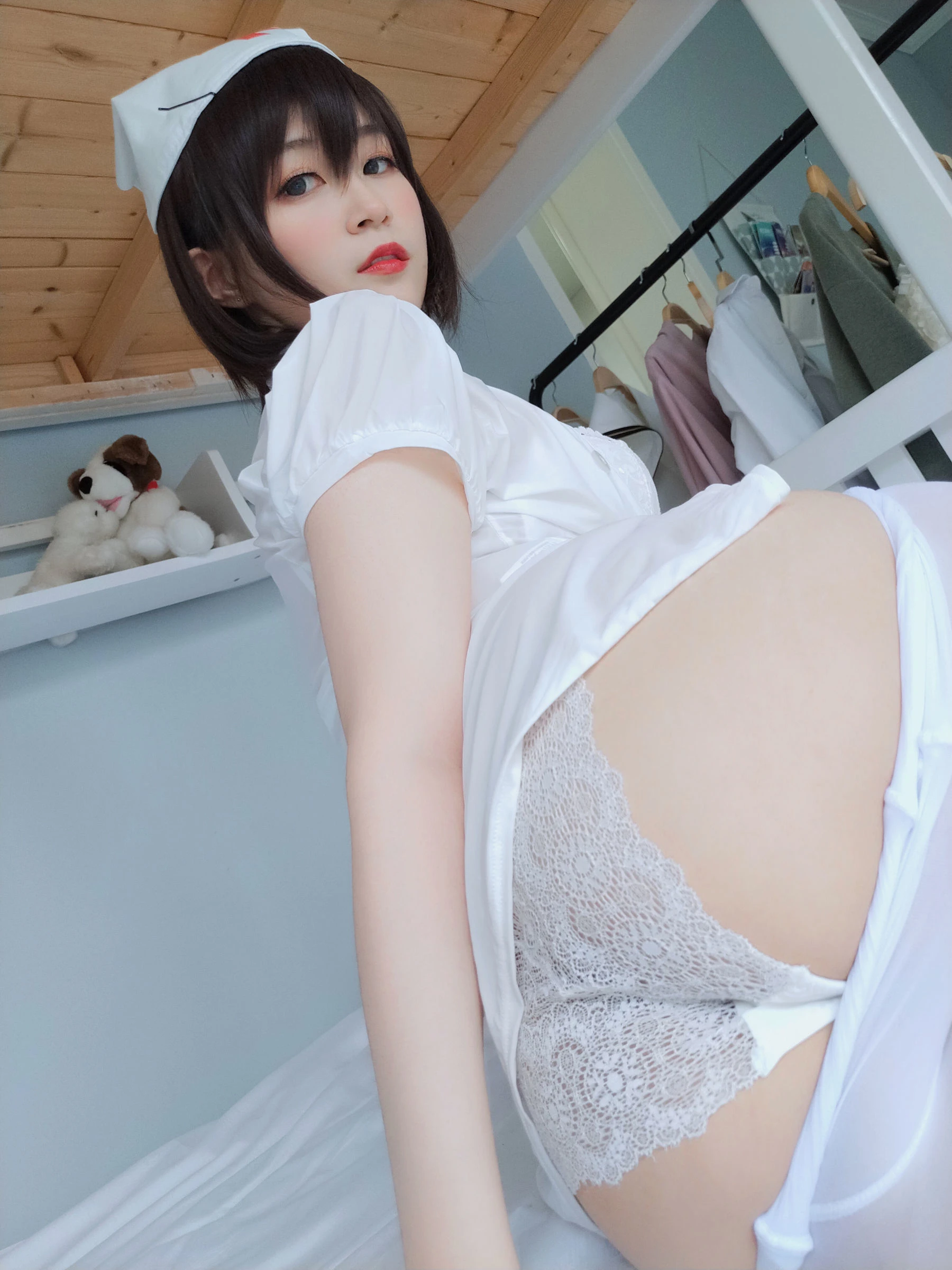 白银 – 白丝小护士插图1