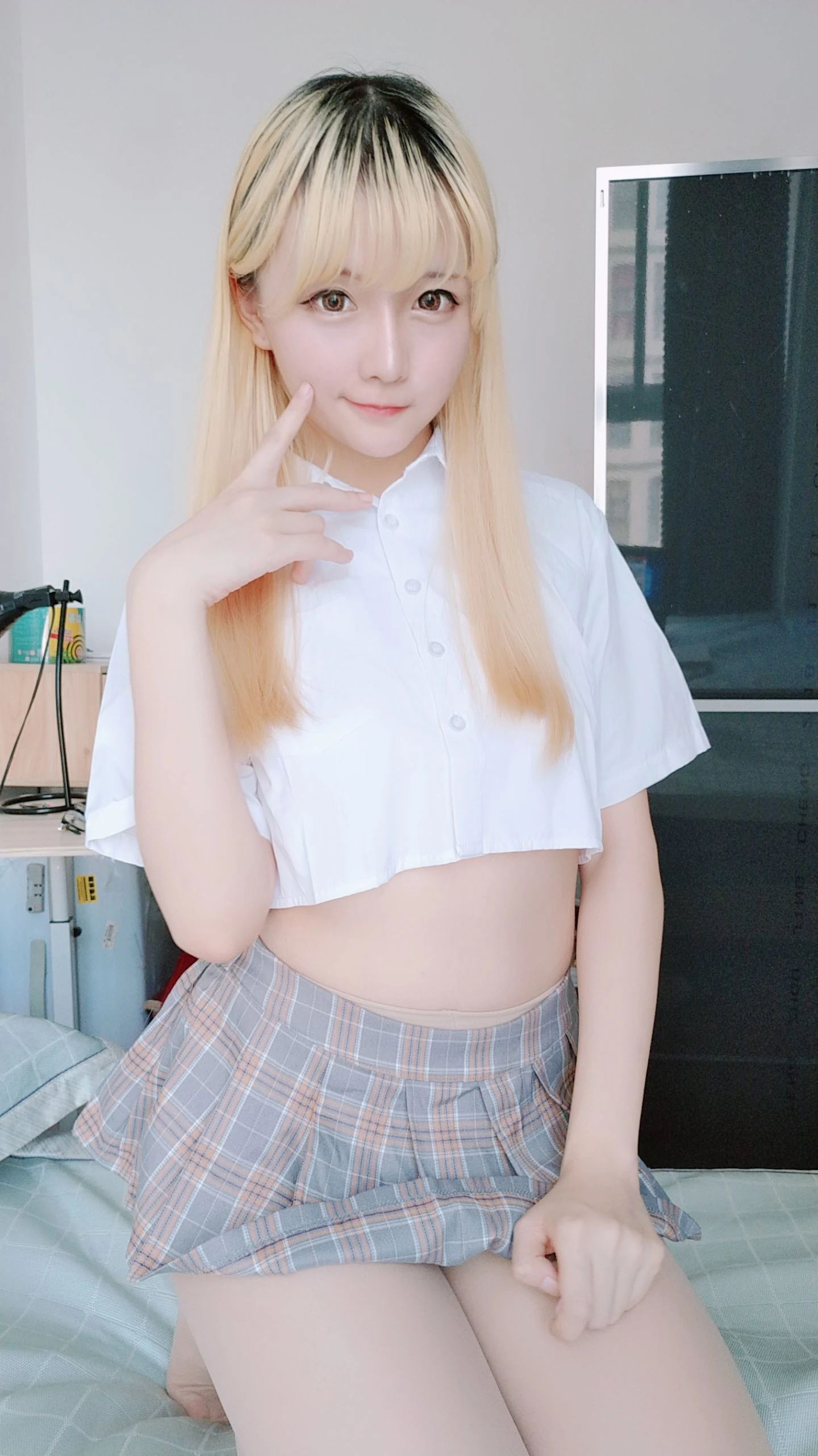 星之迟迟 – 短裙制服插图2