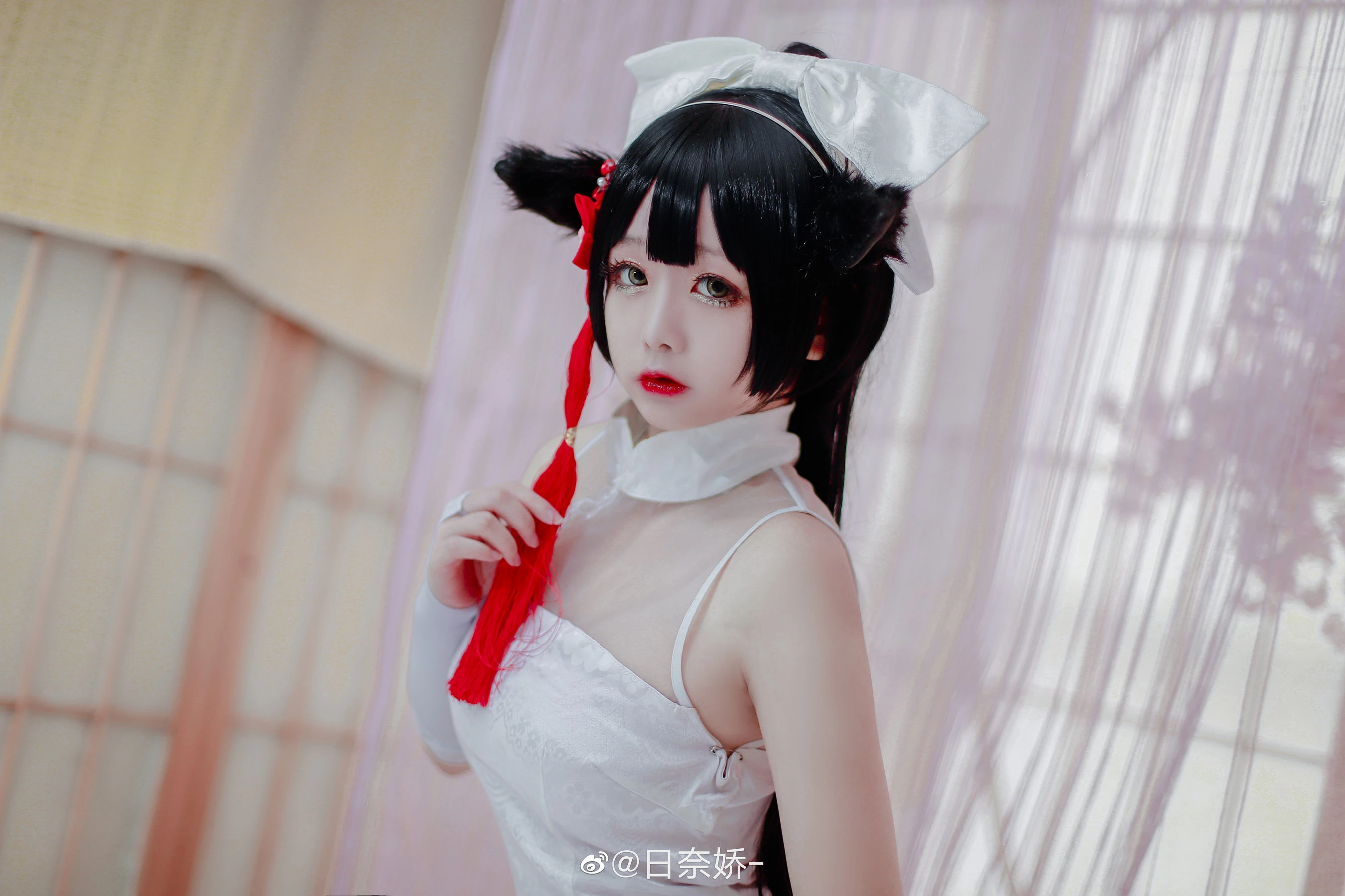 日奈娇 – 高雄獒红+白旗袍 [17P]插图6
