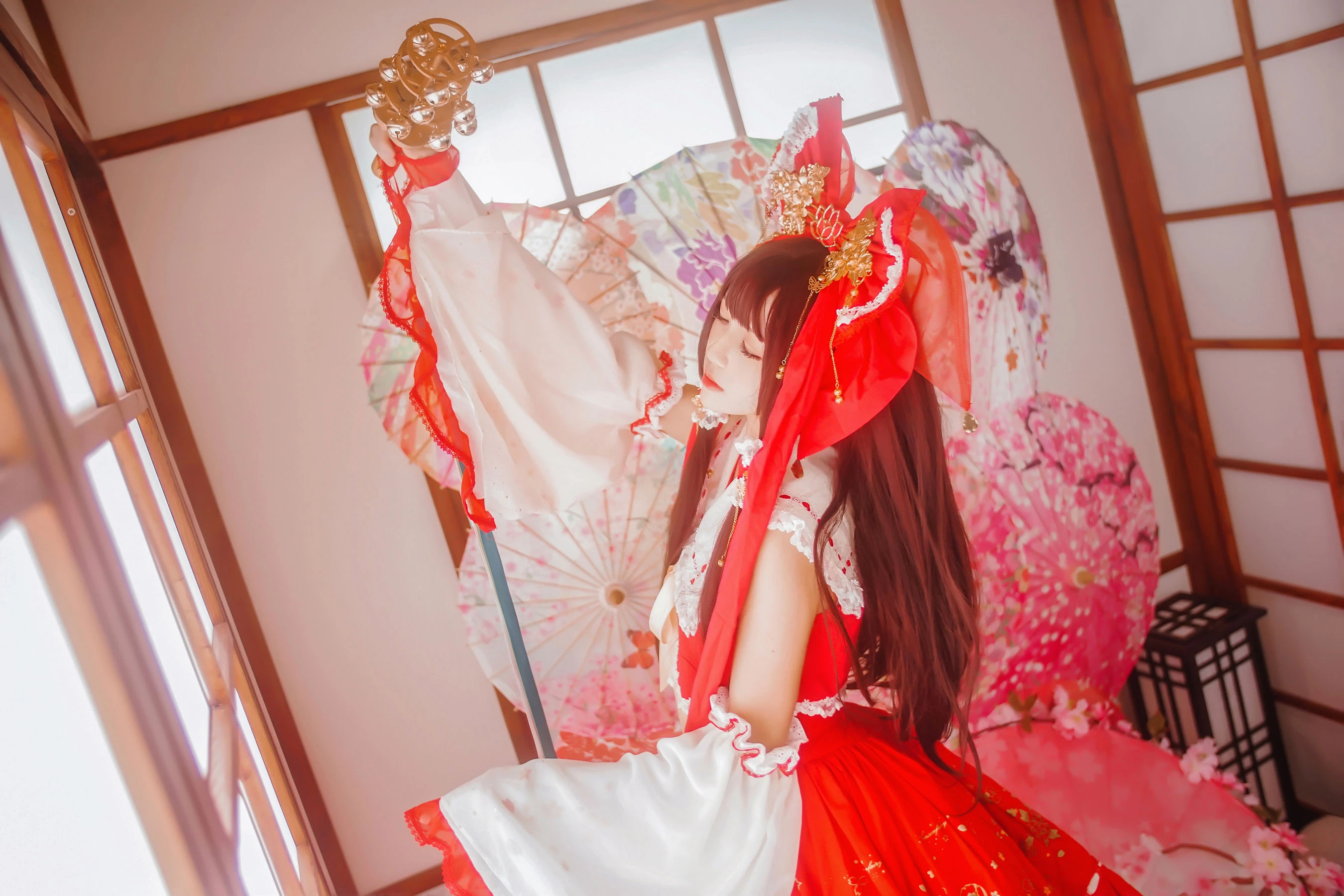 [萝莉COS] 桜桃喵《灵梦 新年快乐》 [45P]插图4