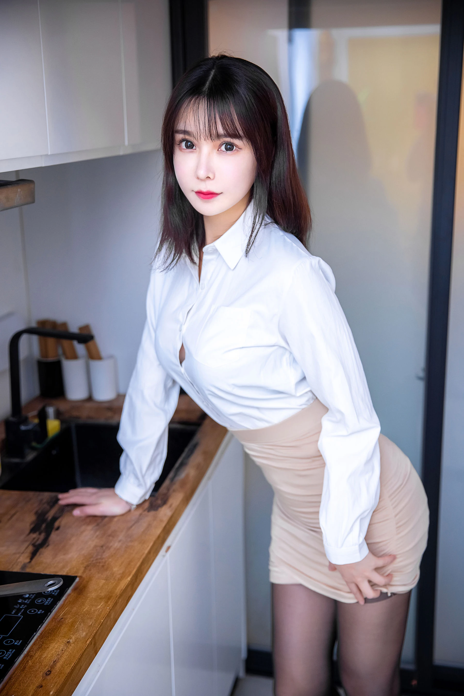 亚马逊鲶鱼 – OL下班后插图2