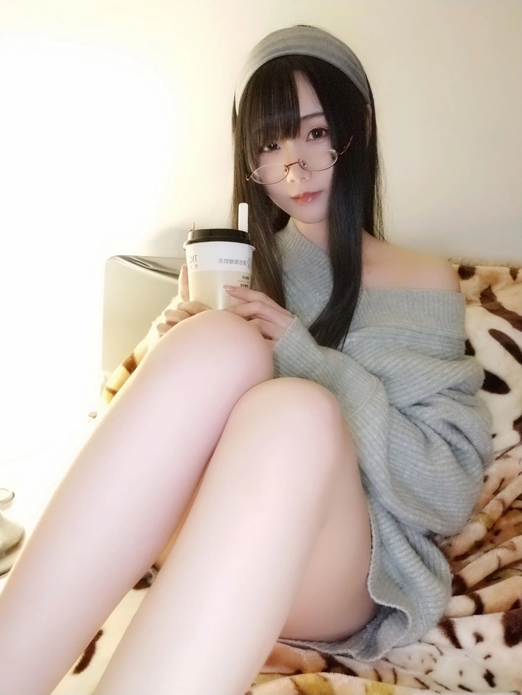 动漫博主曉美媽 奶茶小姐高清在线免费欣赏–微密图社-微密图社
