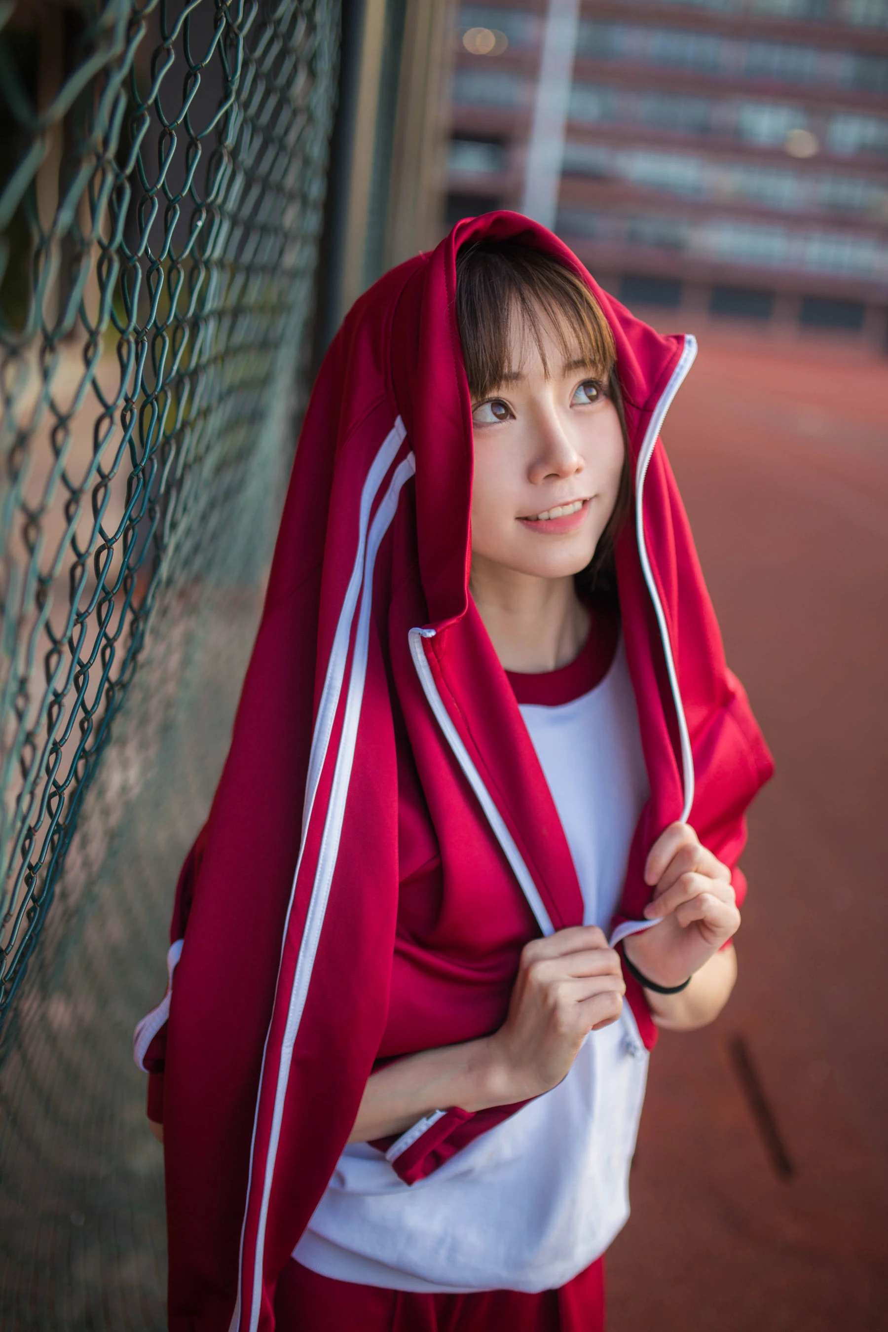 动漫博主Kitaro_绮太郎 红色运动服女孩插图4