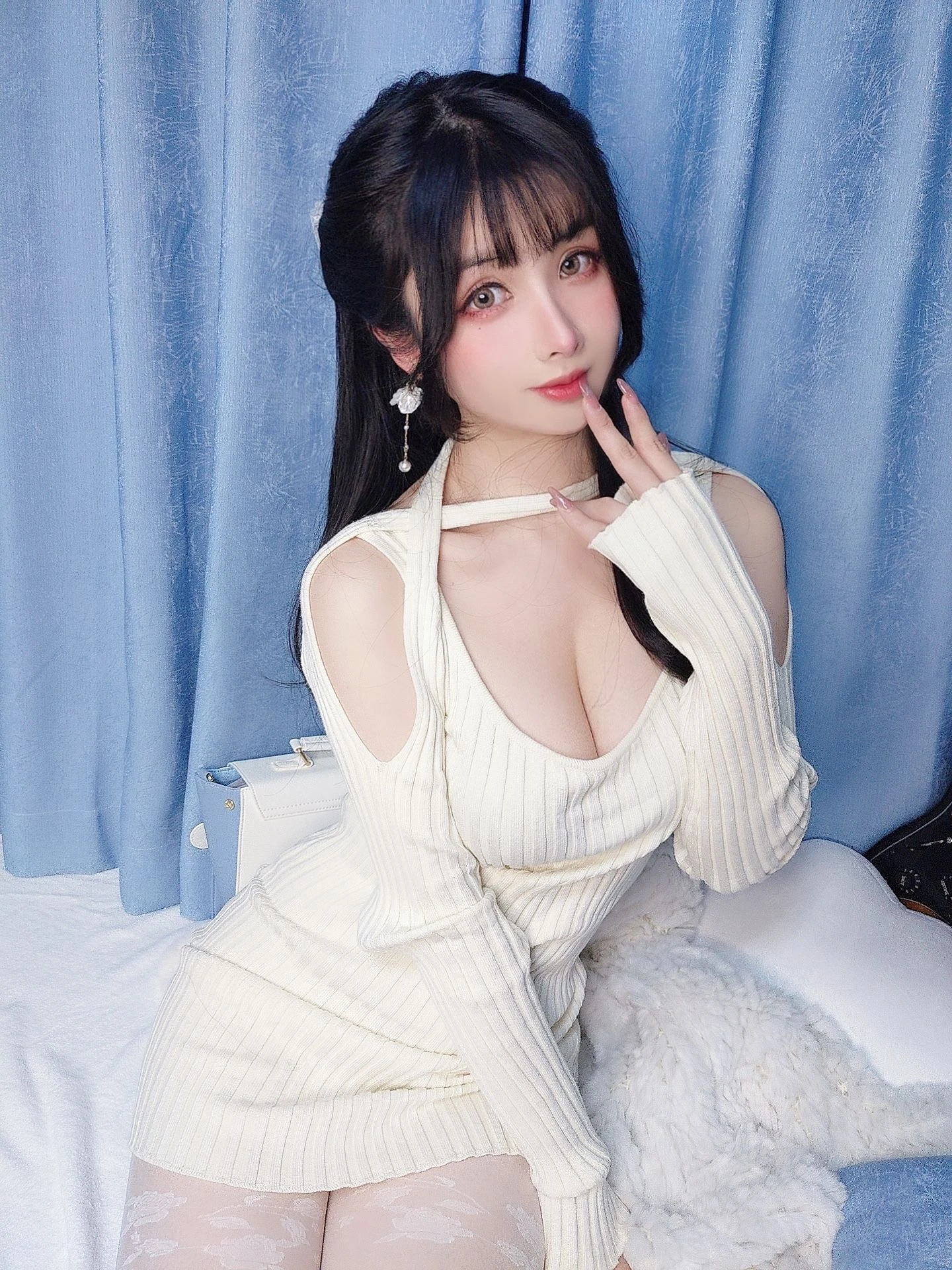 COS福利rioko凉凉子(肉扣热热子) – 元宵节特辑 [25P]插图4