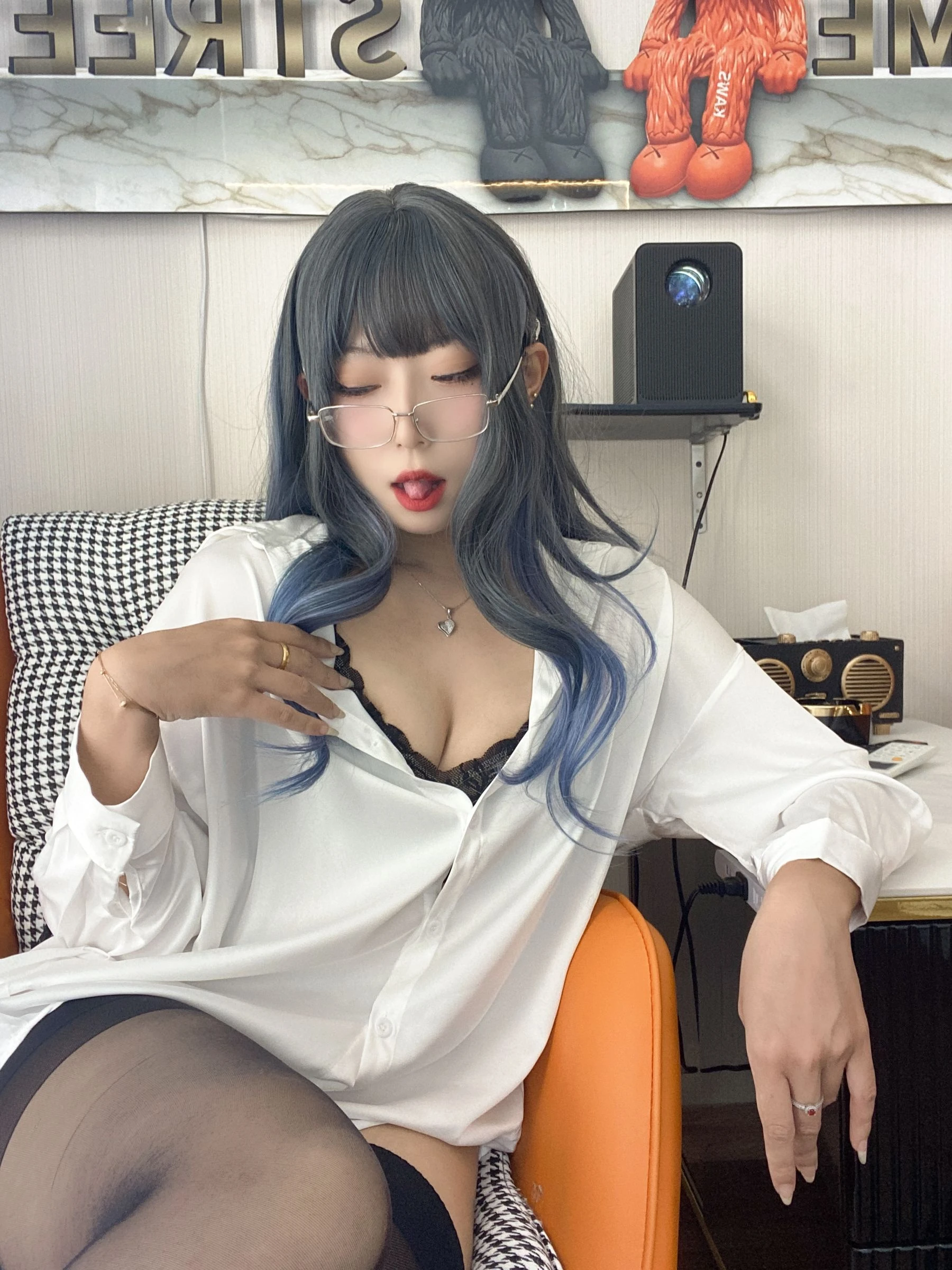 动漫博主Money冷冷 – 白衬衫插图7