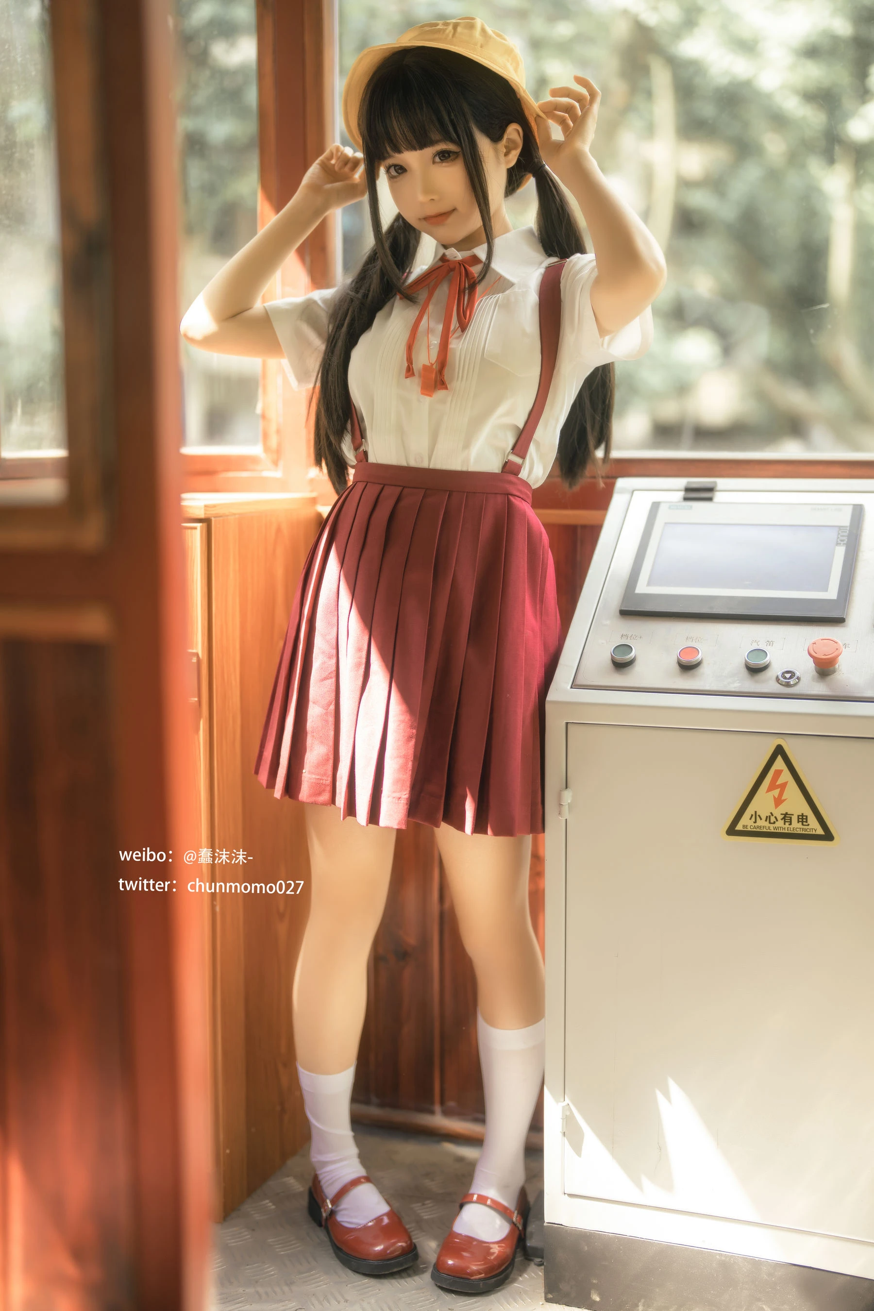 动漫博主蠢沫沫 – 红火车 [16P]插图6