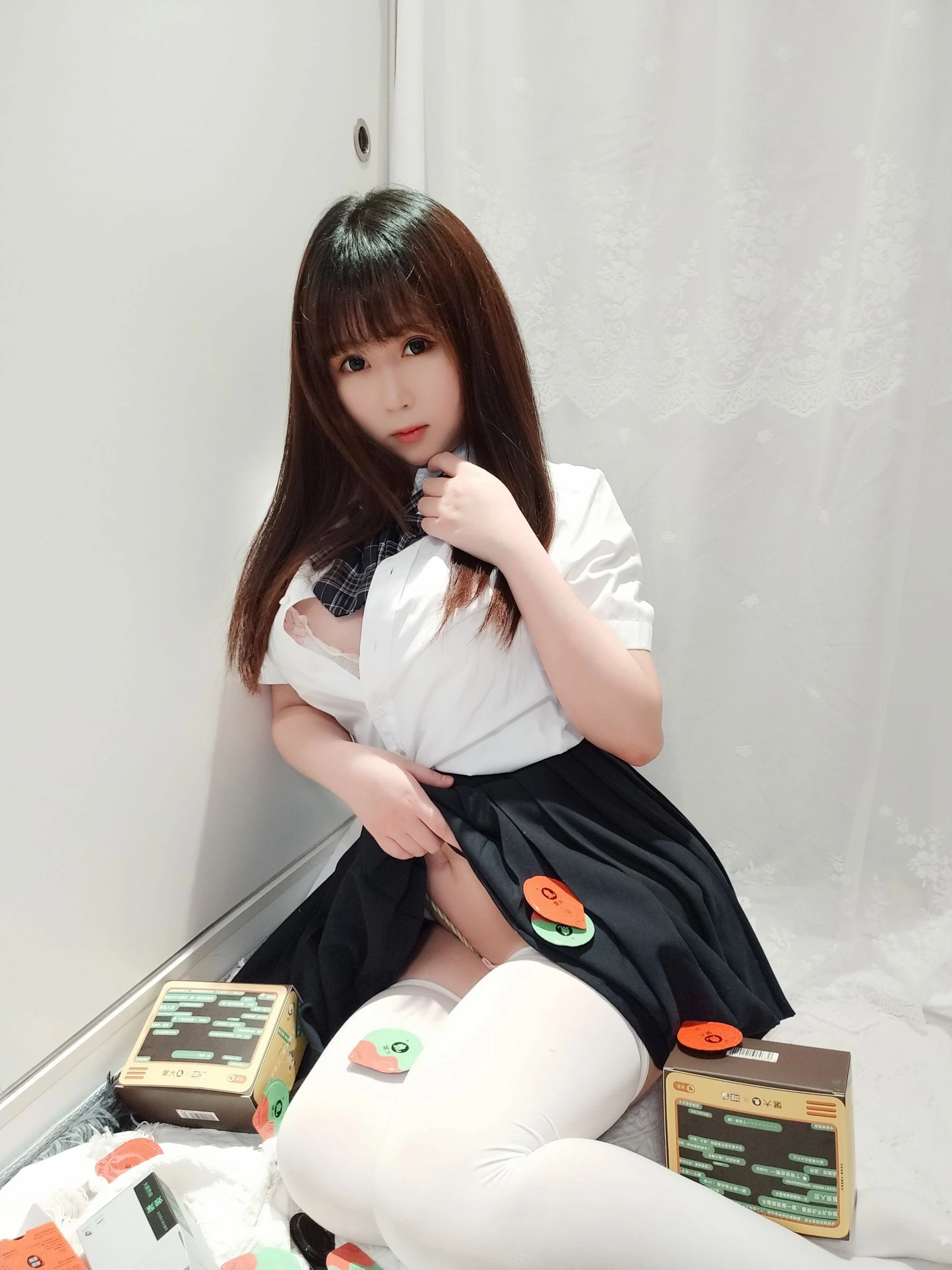 蜜桃少女是依酱呀 – JK捆绑插图1