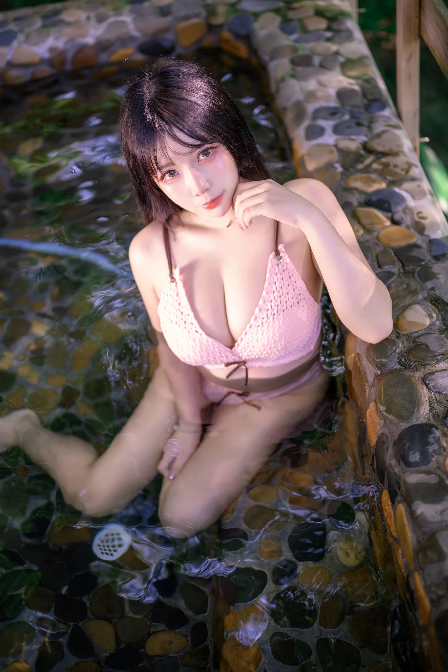 二次元妹子抱走莫子aa – 室外性感插图6
