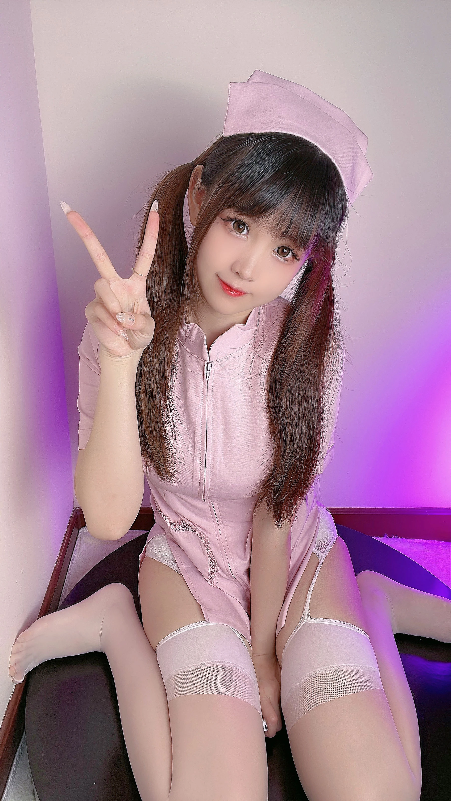 miko酱ww – 护士姐姐 [26P]插图6