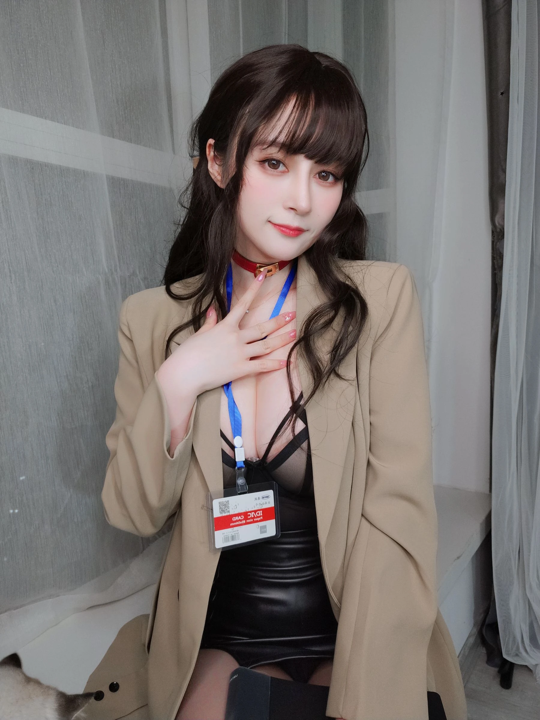 Coser小姐姐白银 – 残業中 ing插图6