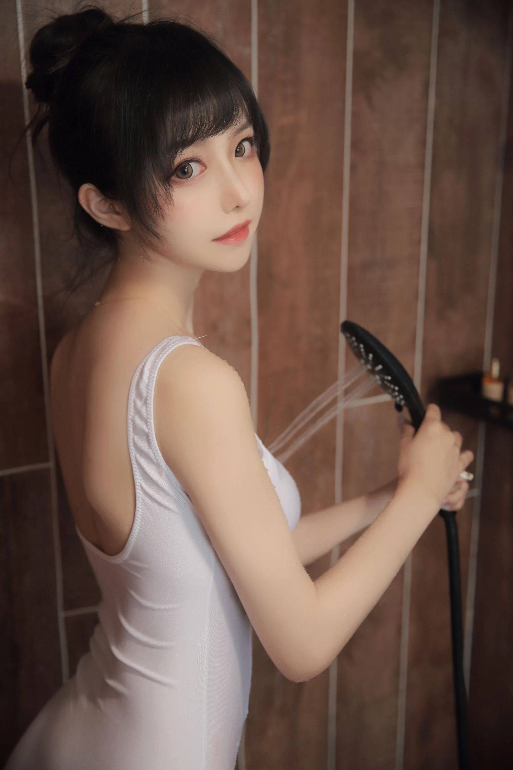 Shika小鹿鹿 – 半透浴室插图7