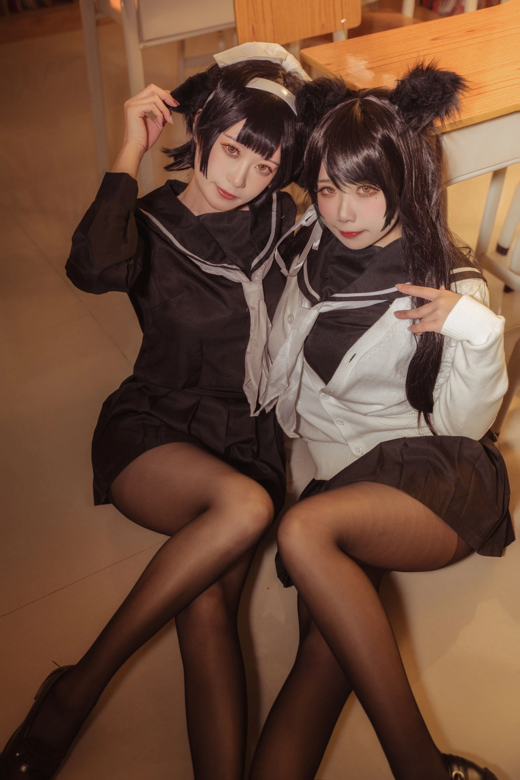 贞子蜜桃 – 碧蓝航线 爱宕高雄制服插图2
