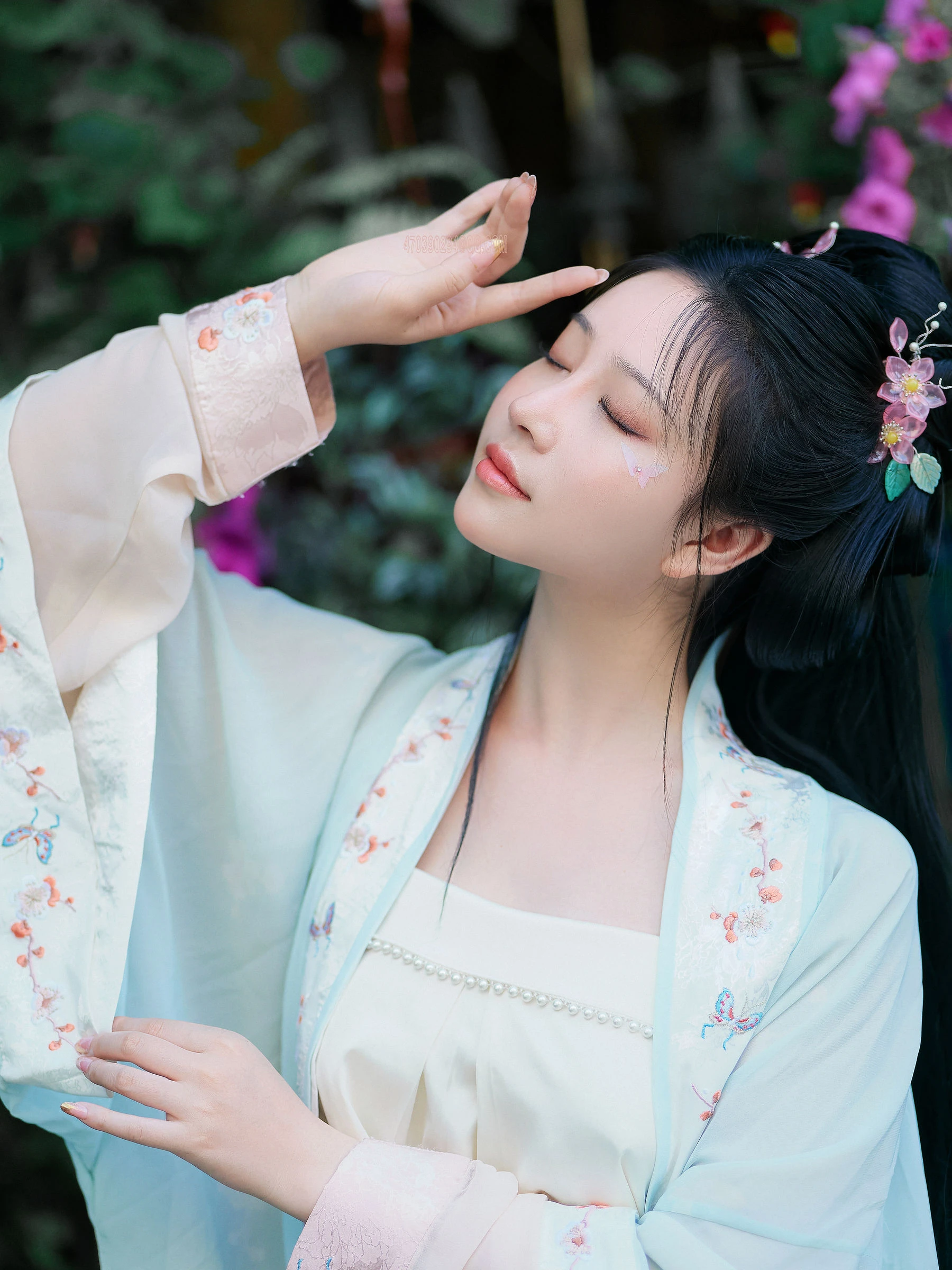 Nnian – 花间集插图1