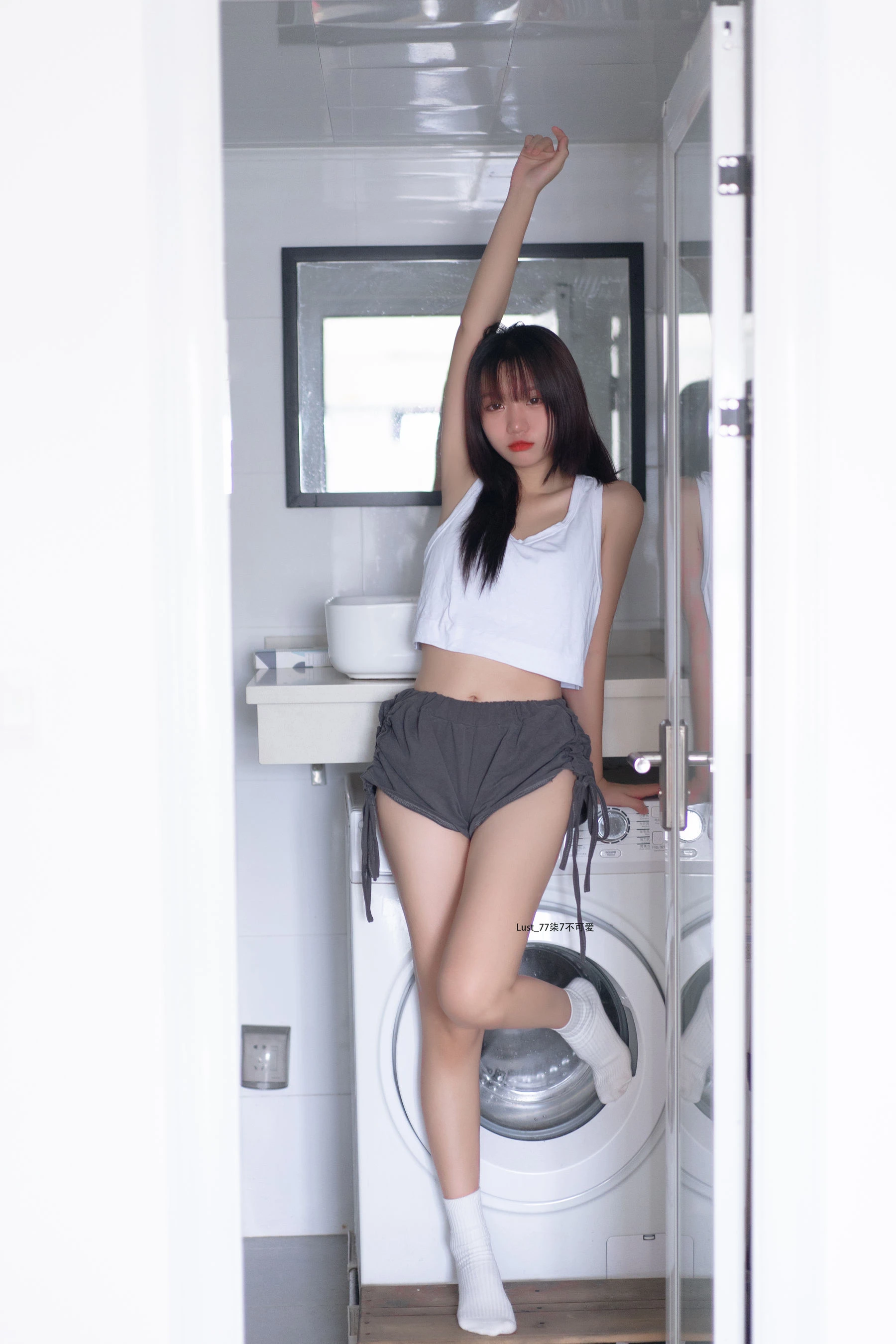 动漫博主柒柒要乖哦 – 初恋背心 [111P]插图3