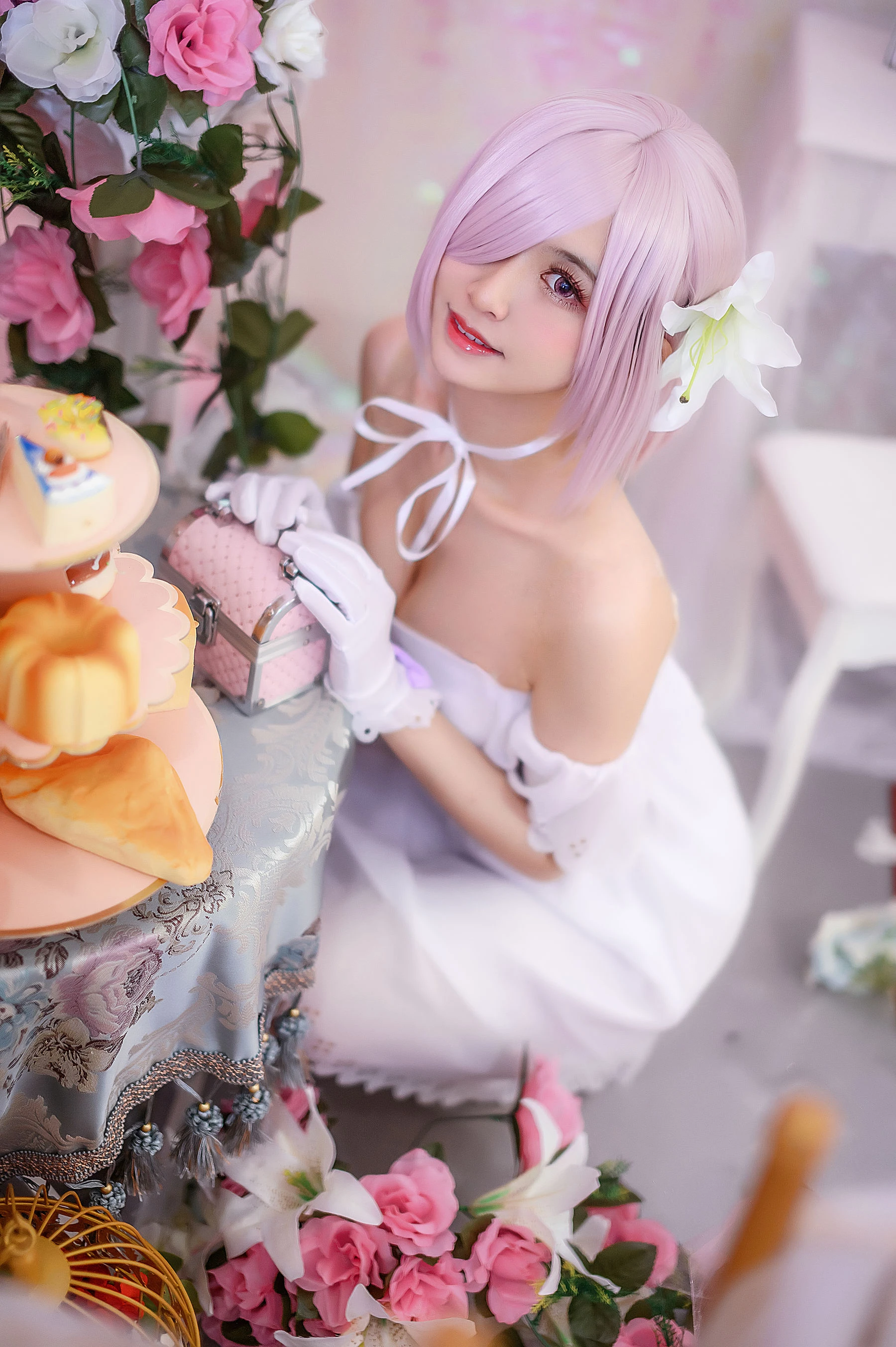 超人气Coser鳗鱼霏儿 玛修白裙 [12P]插图1