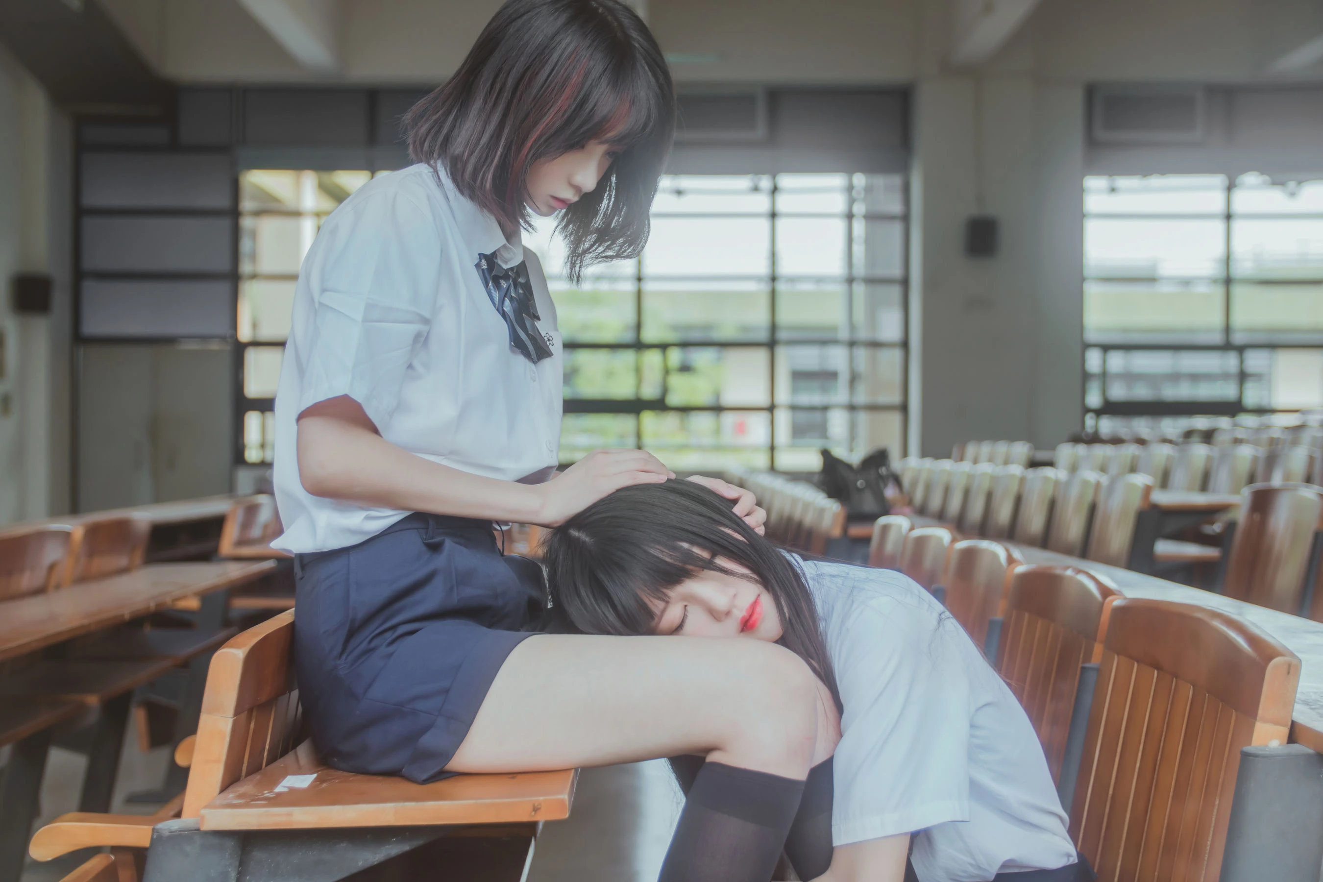 桜桃喵&疯猫ss《JK百合》插图3