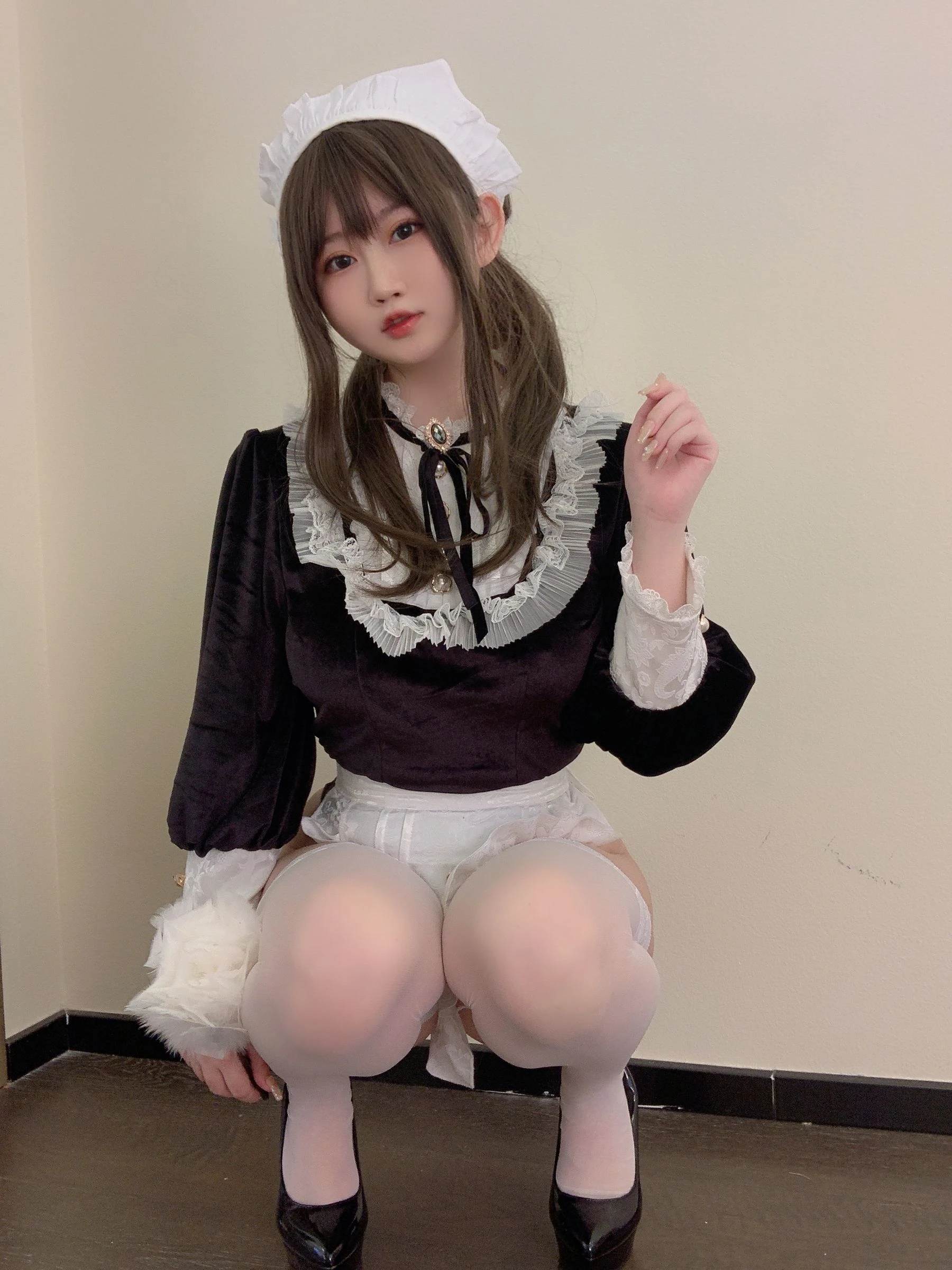 蜜桃少女是依酱呀 – 女仆馆长插图8