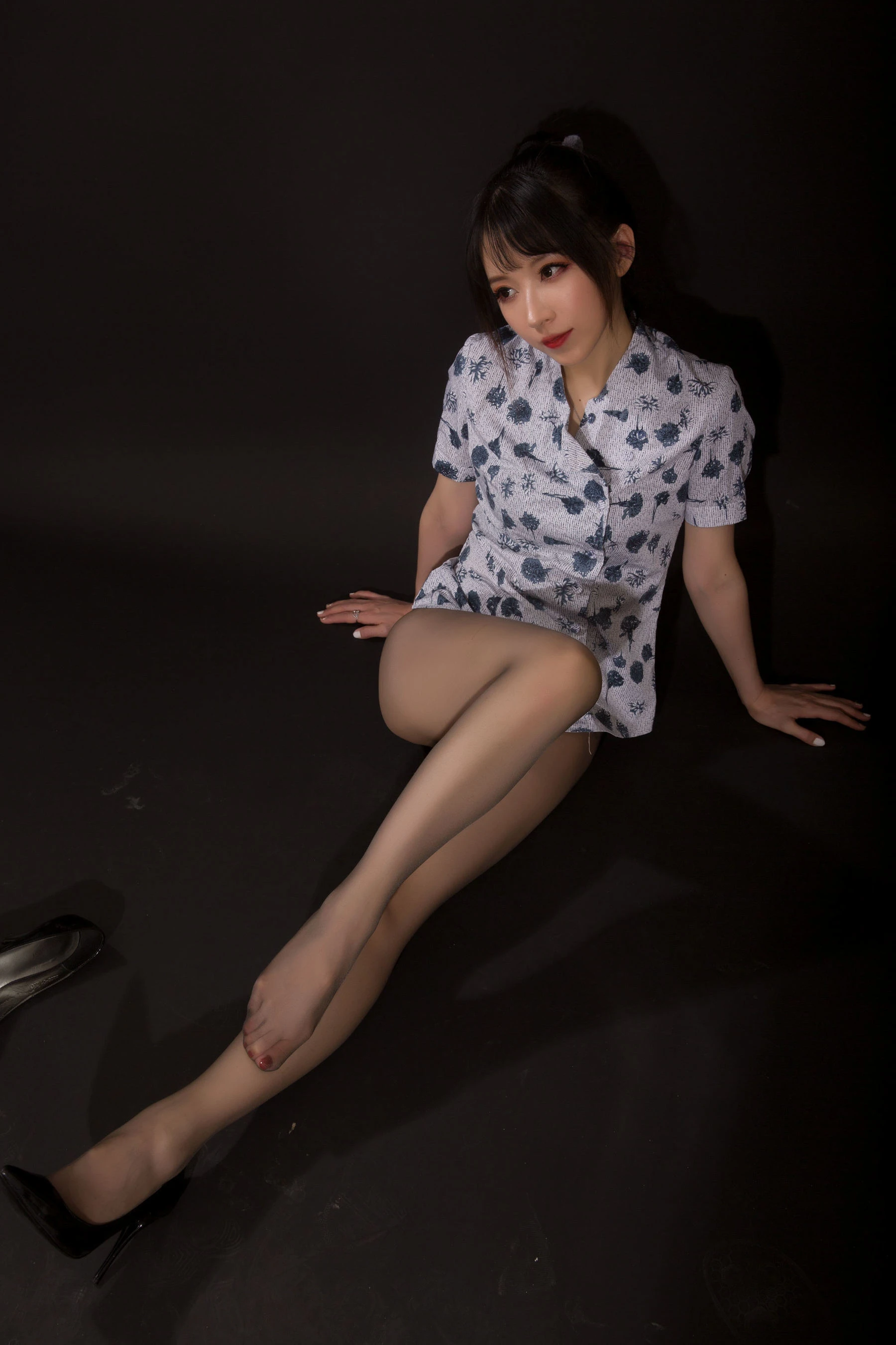 斗鱼主播小女巫露娜 – 东航棚拍插图3