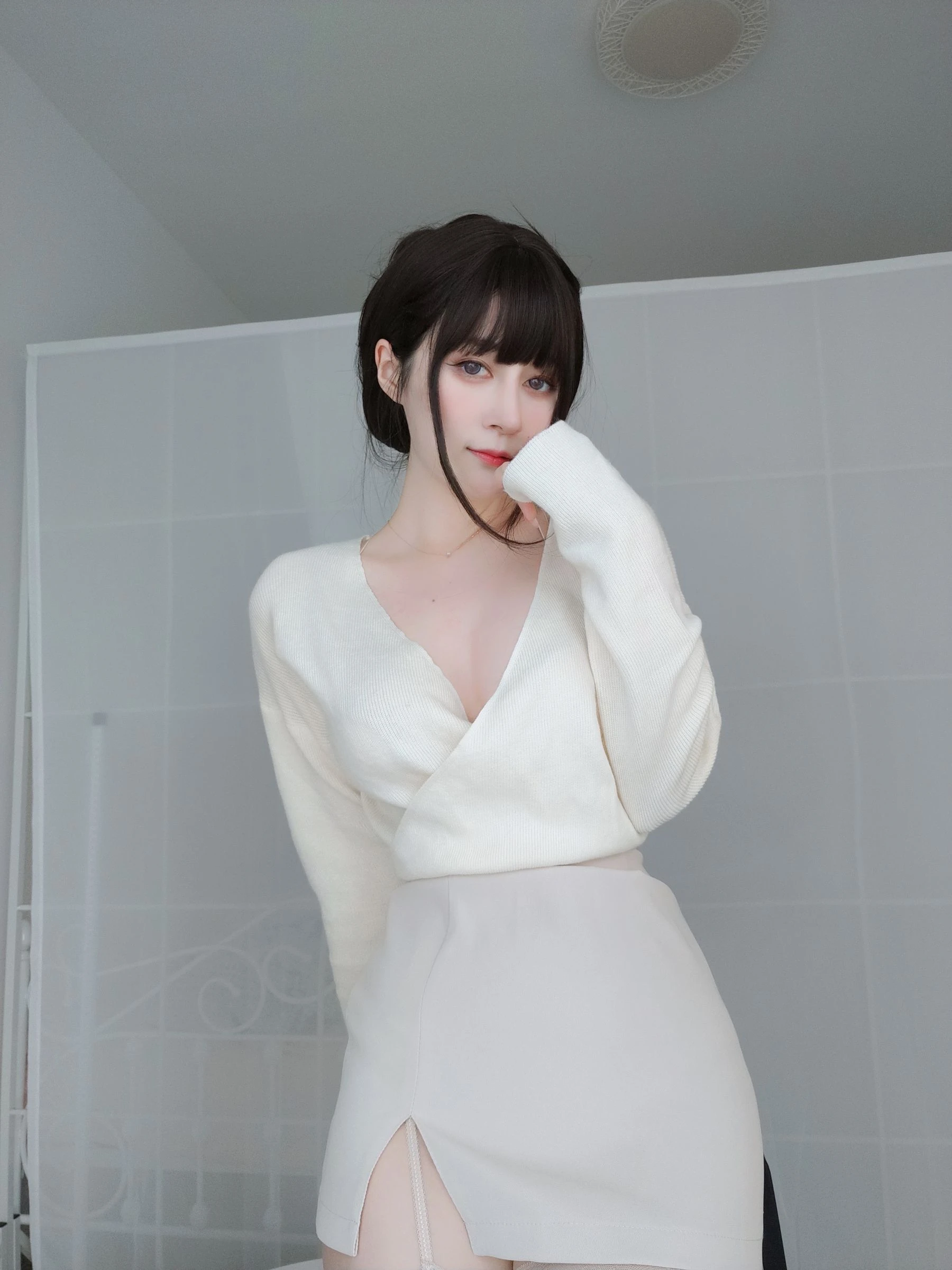 Coser小姐姐白银 – OL丝情 [24P]插图3