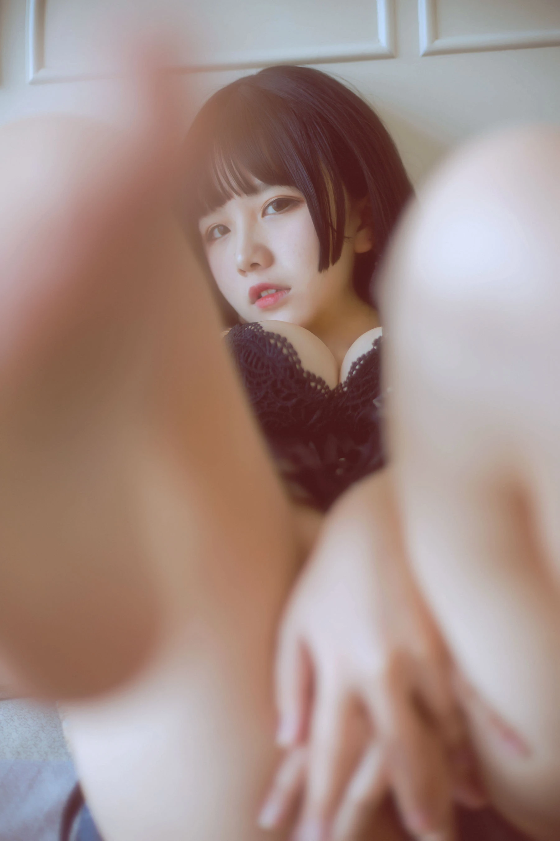 阿半今天很开心 – 黑色吊带插图1