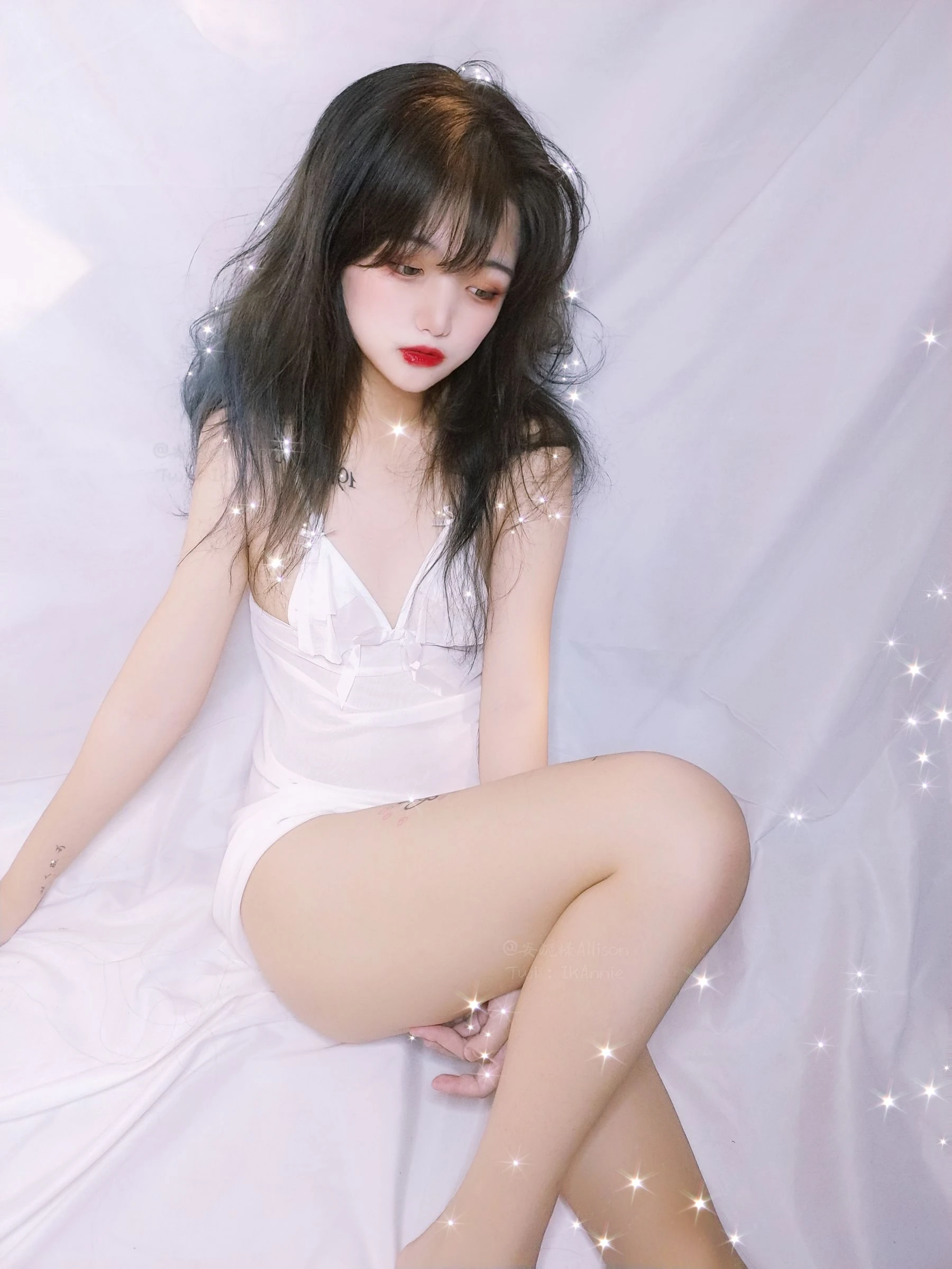 安妮 – 白色睡衣插图8