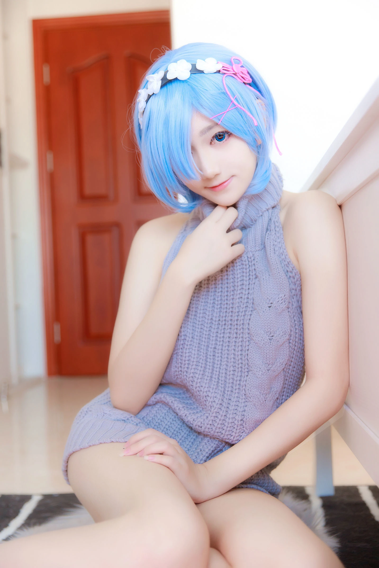 南桃Momoko – 蕾姆露背毛衣插图6