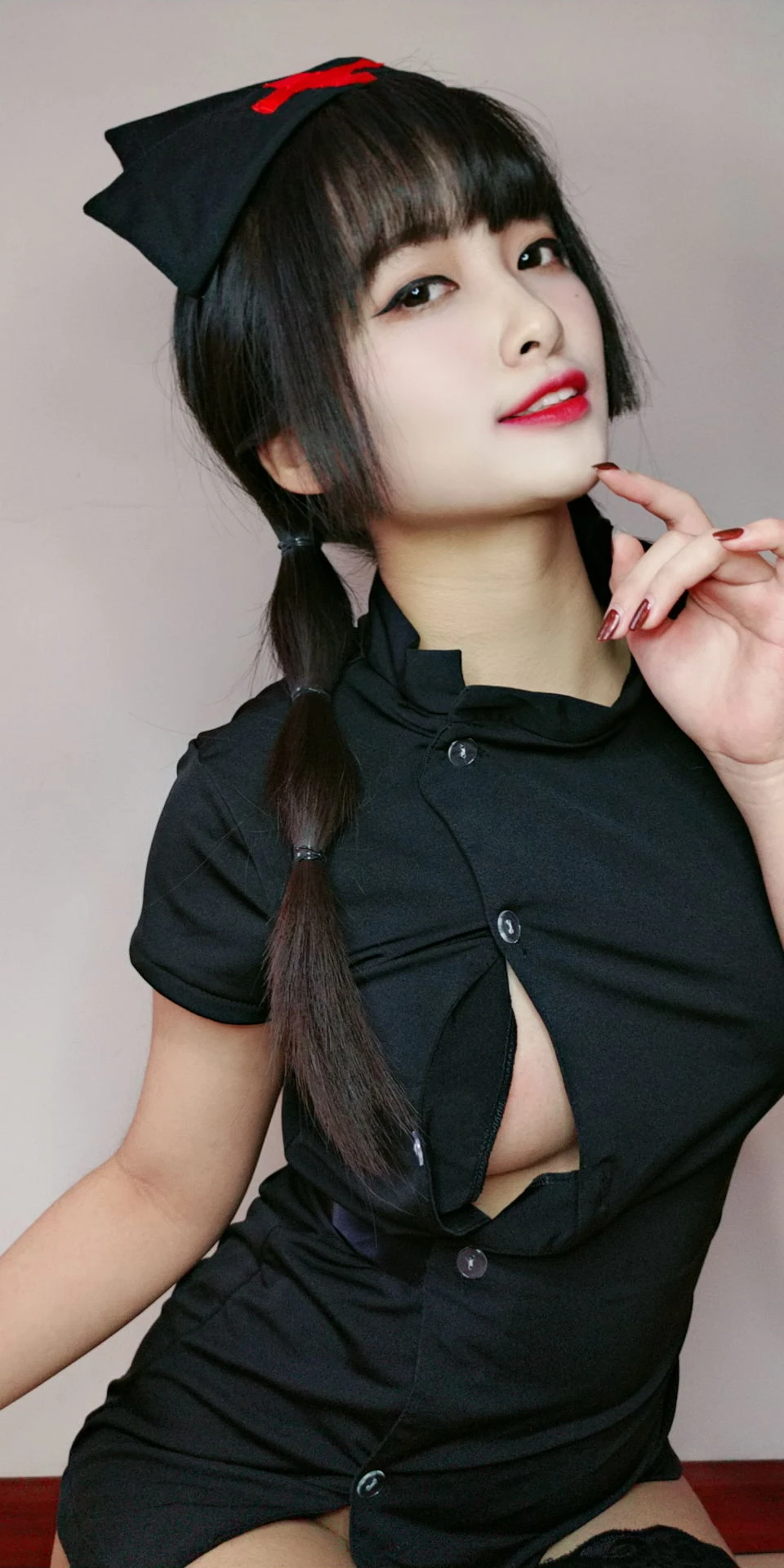 动漫博主洛璃LoLiSAMA – 情人节小护士 [90P]插图4