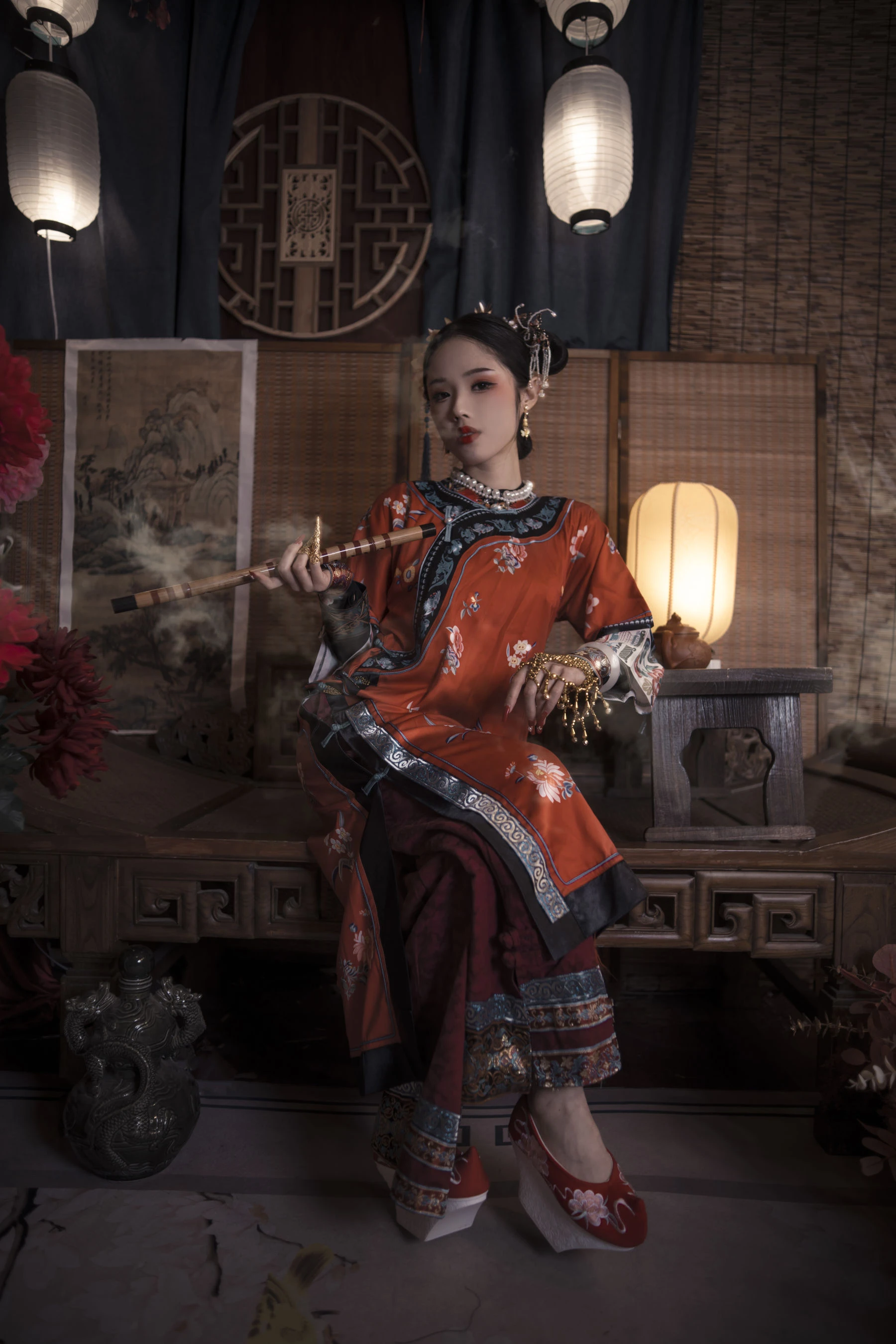 钛合金大粑粑 – 满清服饰高清在线免费欣赏–微密图社-微密图社