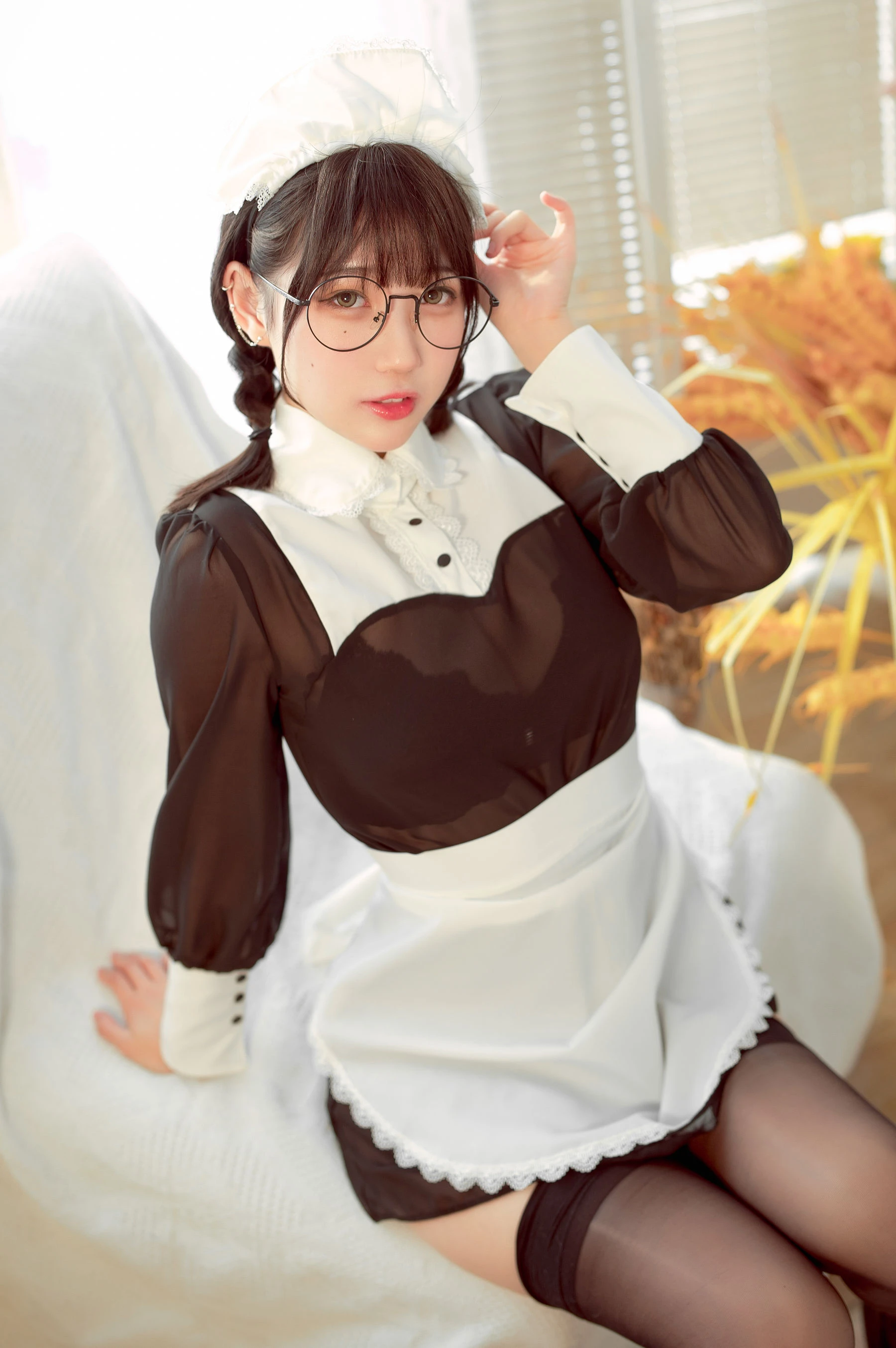 周叽是可爱兔兔 – 眼镜女仆插图3