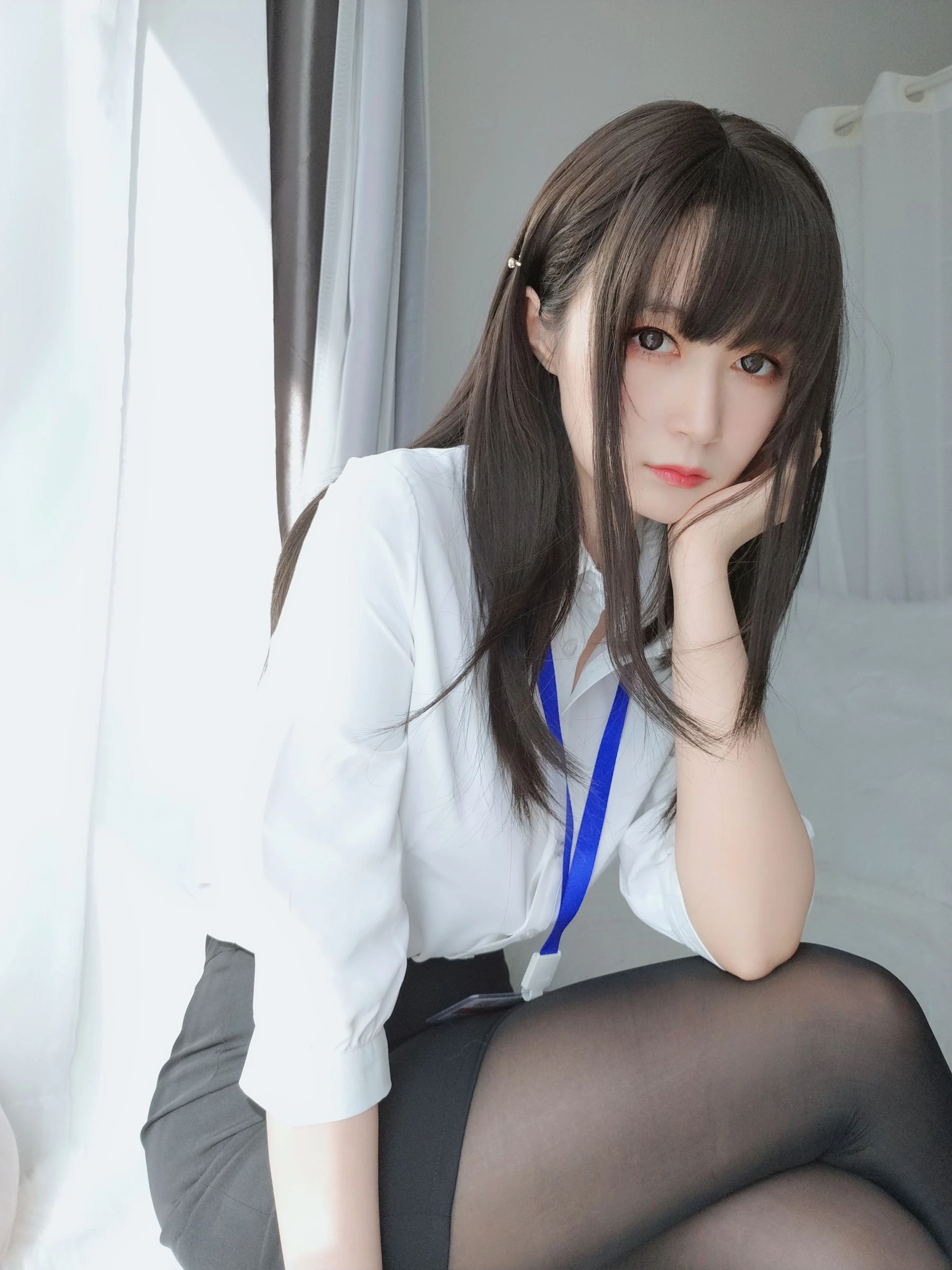 Coser小姐姐白银 – 制服插图6