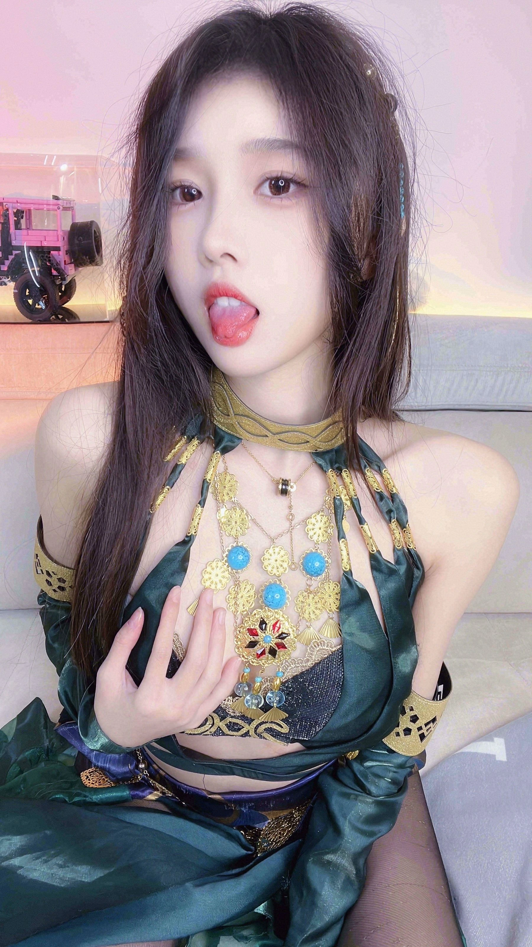 虎牙小小奶瓶儿 – 迦南 [17P]插图1