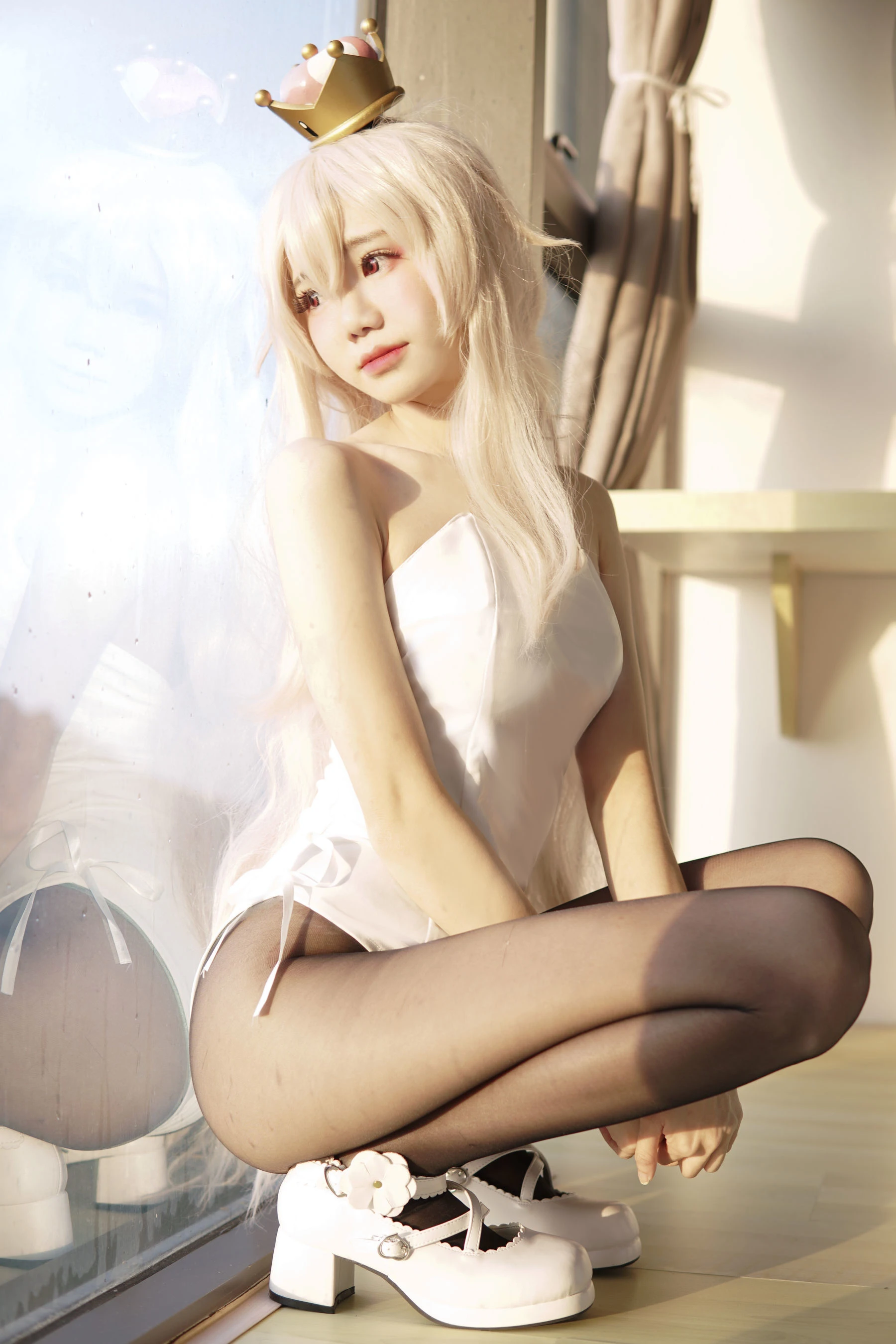 Sally Dorasnow – Super Crown Boo插图7