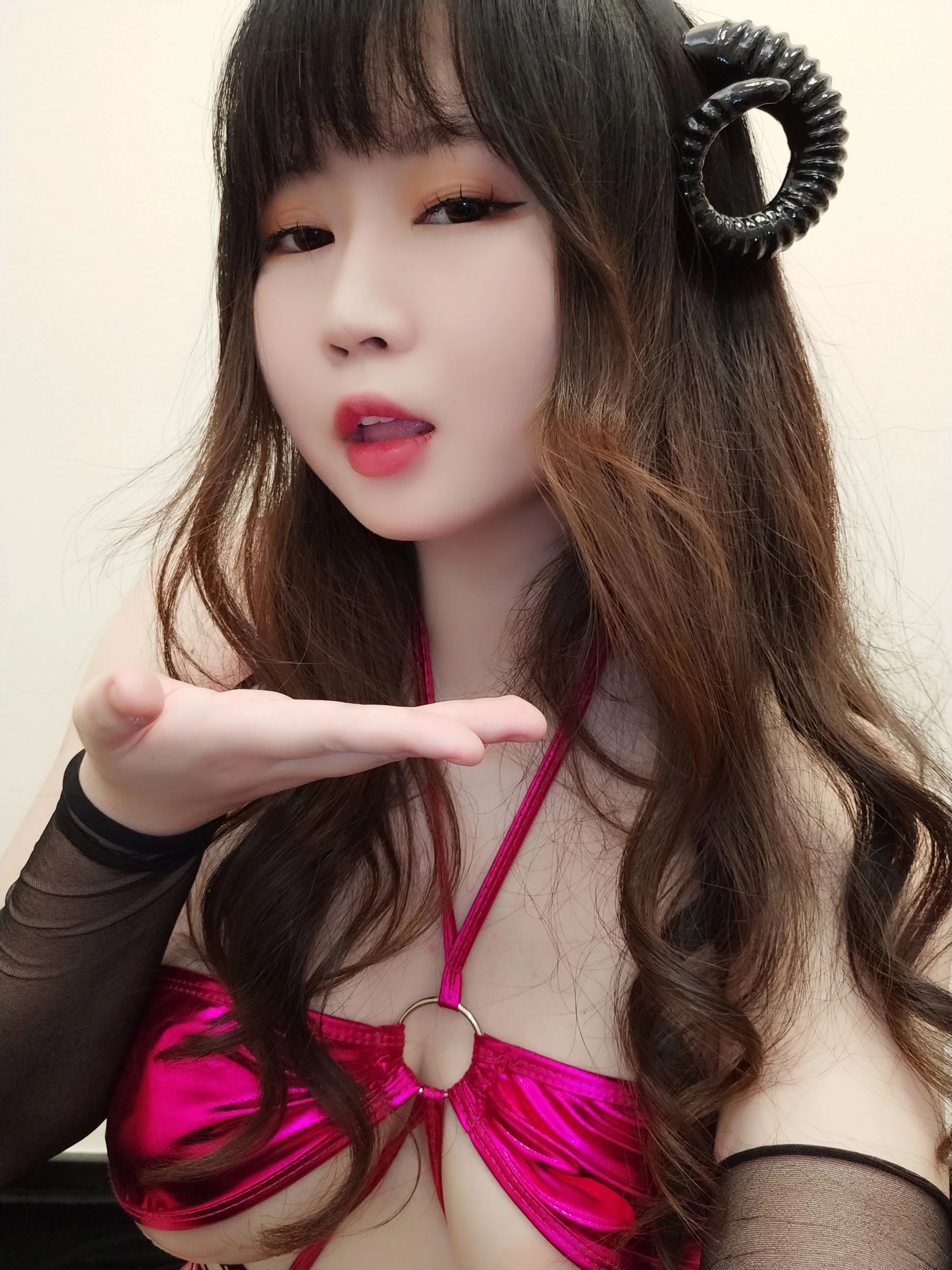 蜜桃少女是依酱呀 – 魅魔插图5