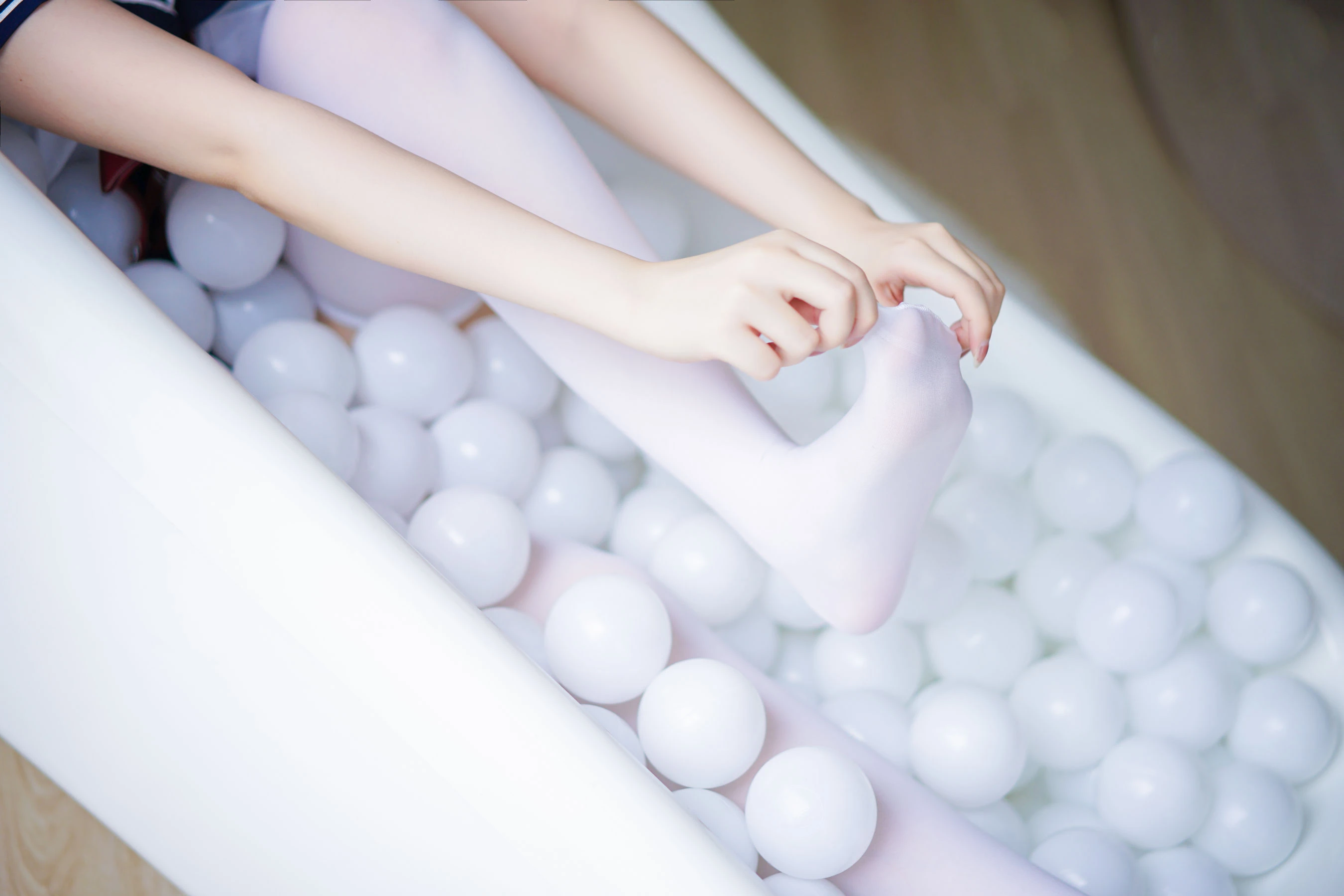 Cosplay日奈娇 – 制服死库水 [40P]插图1