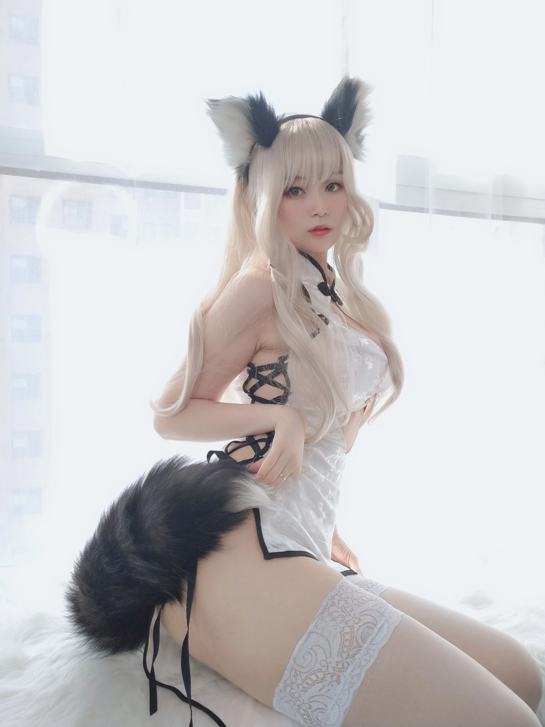 Coser小姐姐白银 小白狼插图1