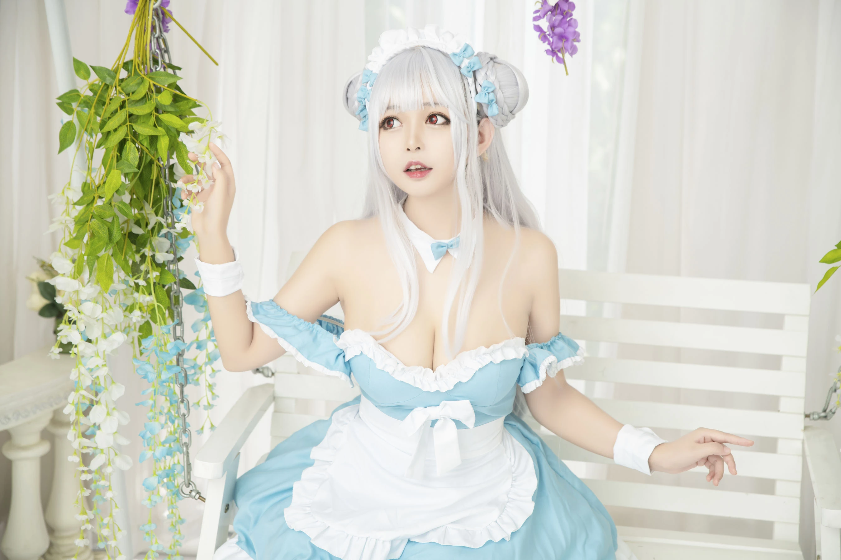 大眼萌妹黑猫猫OvO – 小天鹅插图1