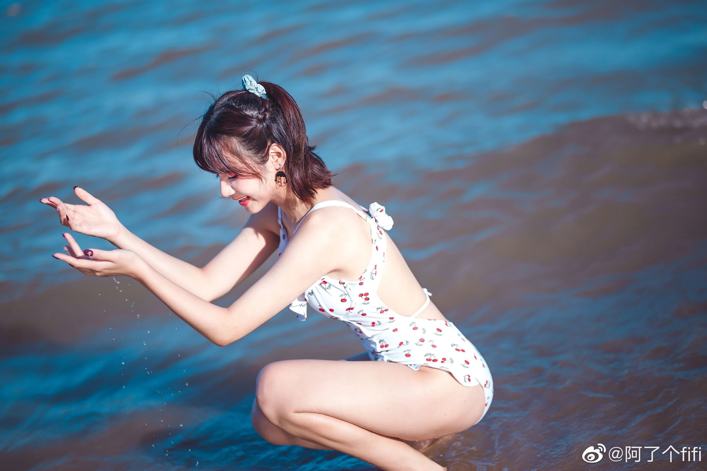 动漫博主阿了个fifi – 夏天泳装插图5