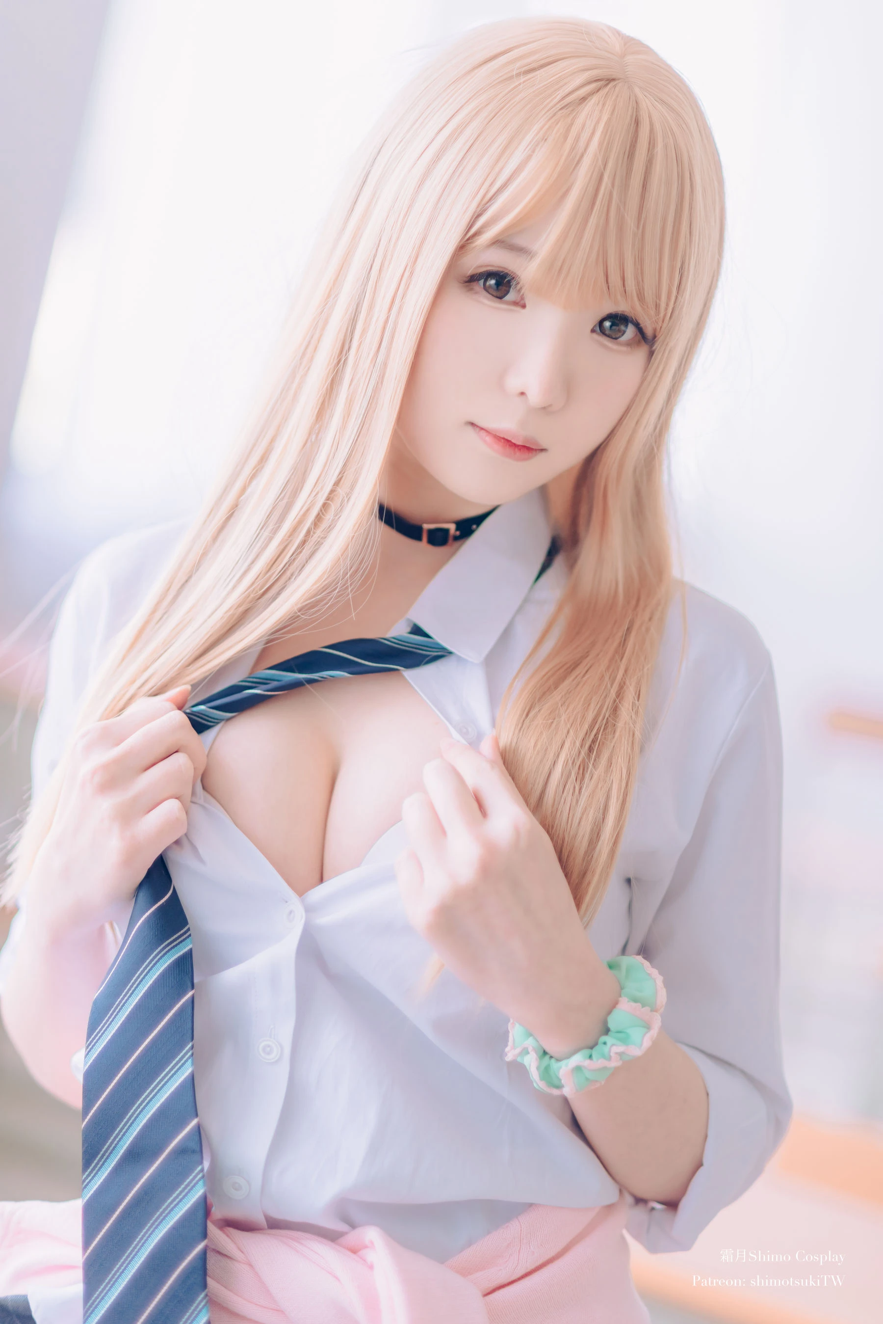 微博妹纸霜月shimo – 金发制服 [8P]插图5