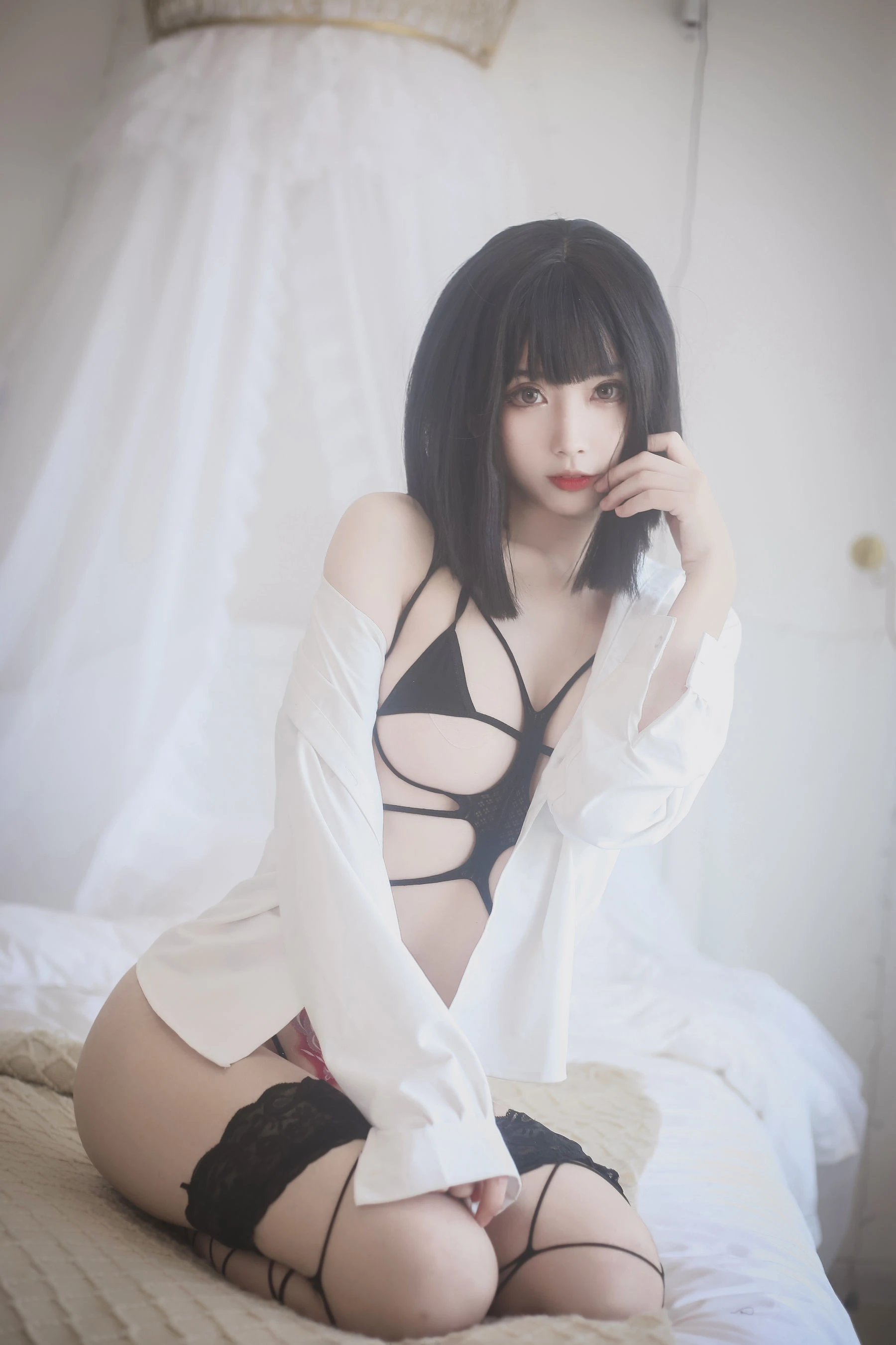 动漫博主清颜真德秀 – 黑色 [31P]插图5