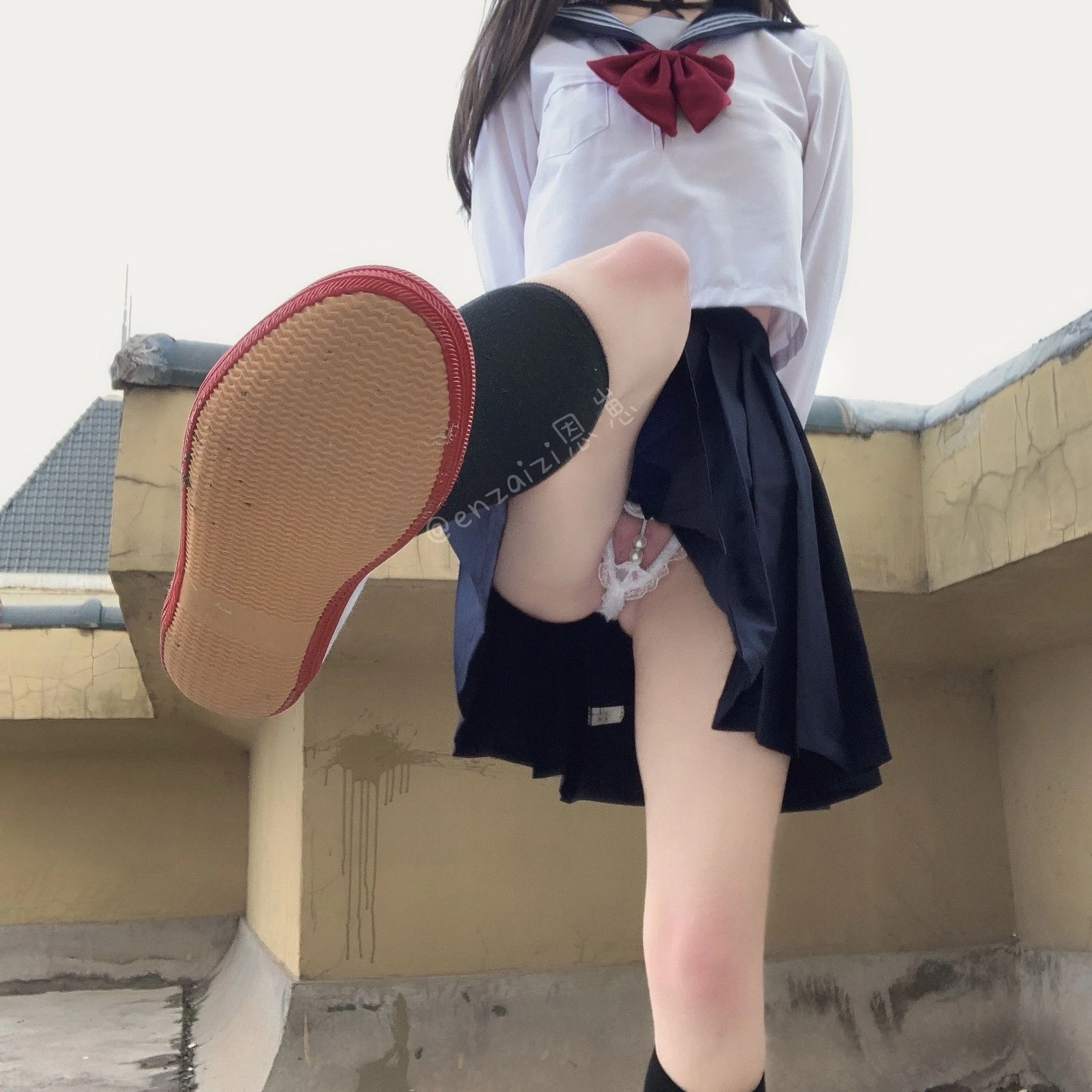 恩崽 – 天台水手服 [123P]插图6