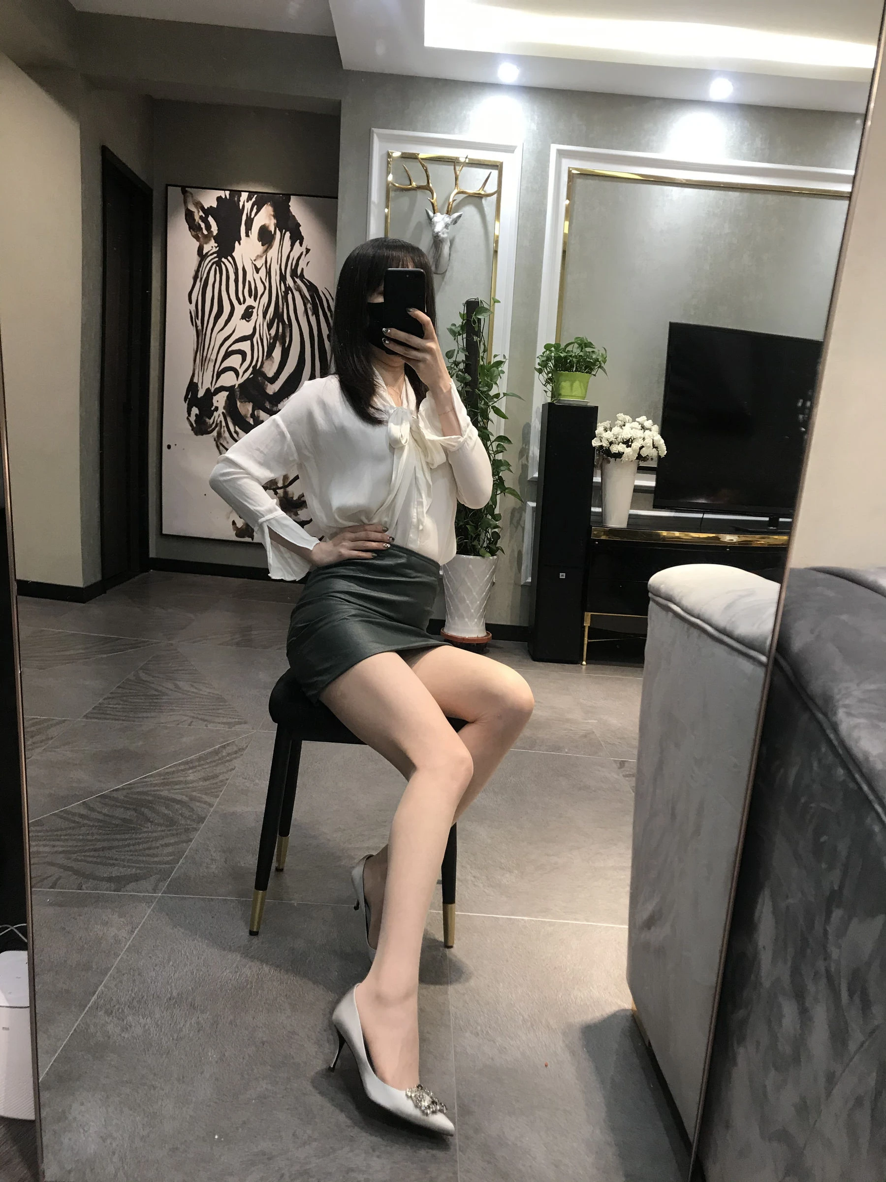 丝足博主麋鹿_Monroe 2020.04.04 圆臀诱惑 [48P]插图6