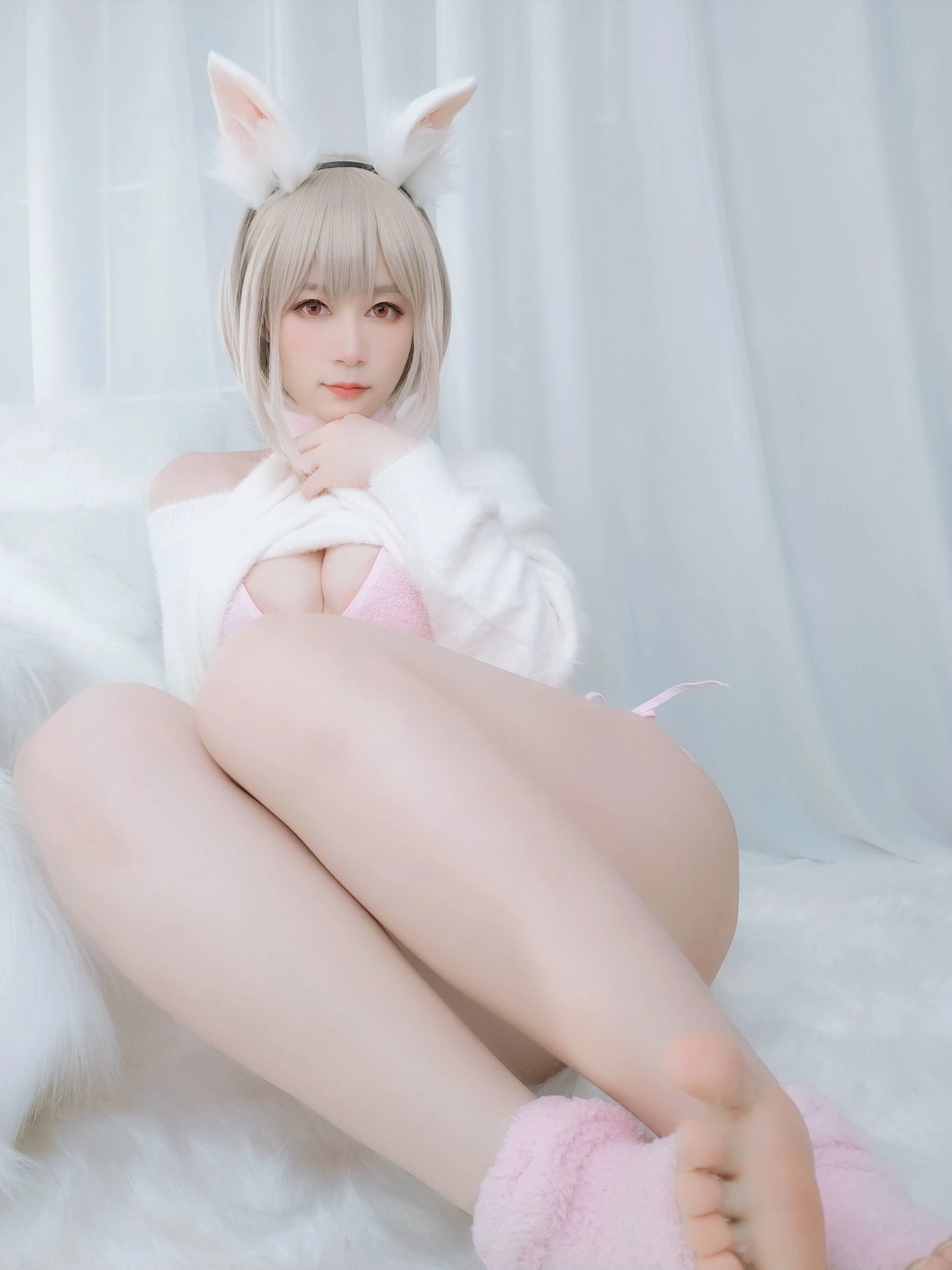 Coser小姐姐白银 小白兔 [105P]插图2