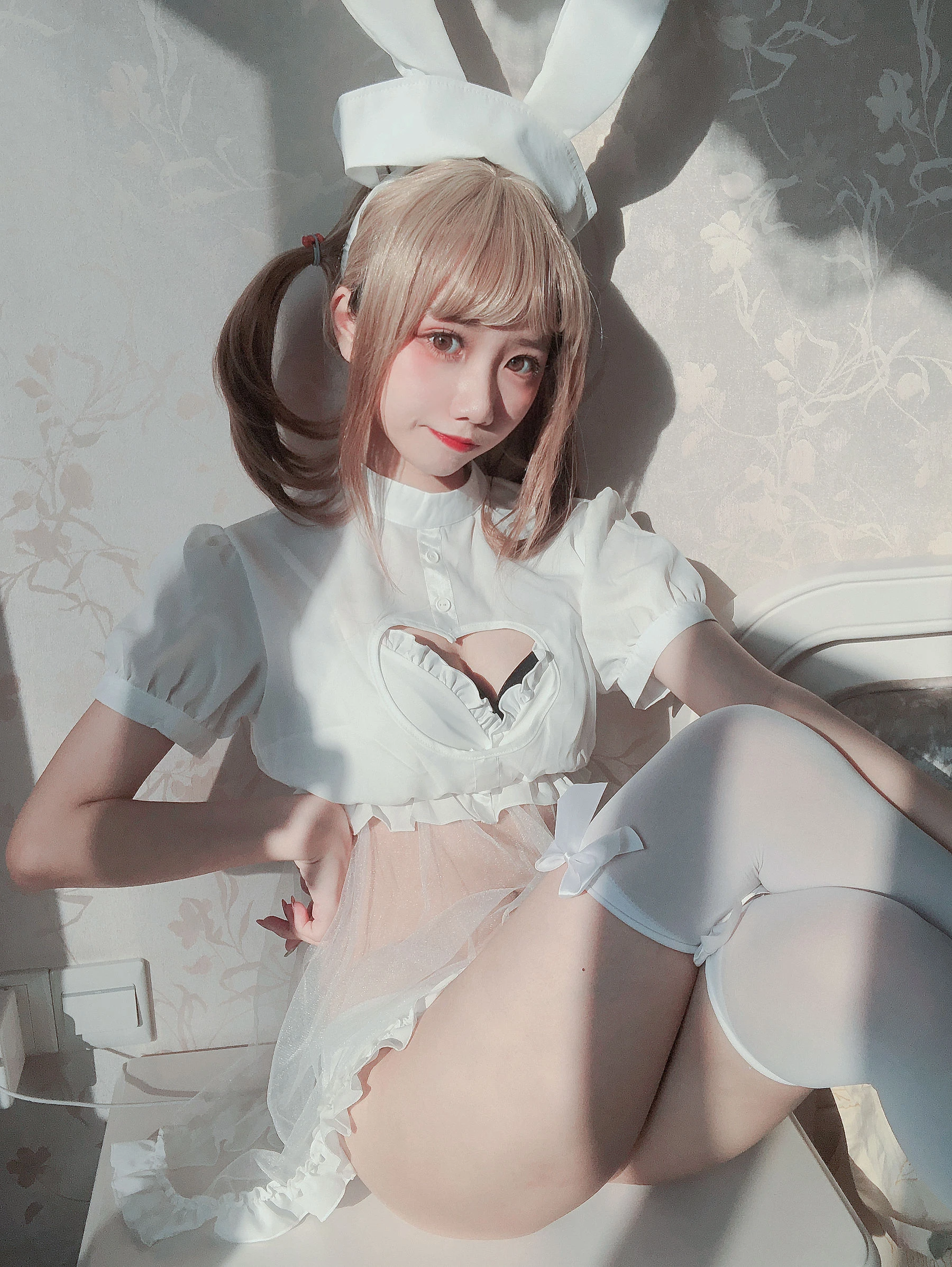 动漫博主果咩酱w – 兔兔护士插图1