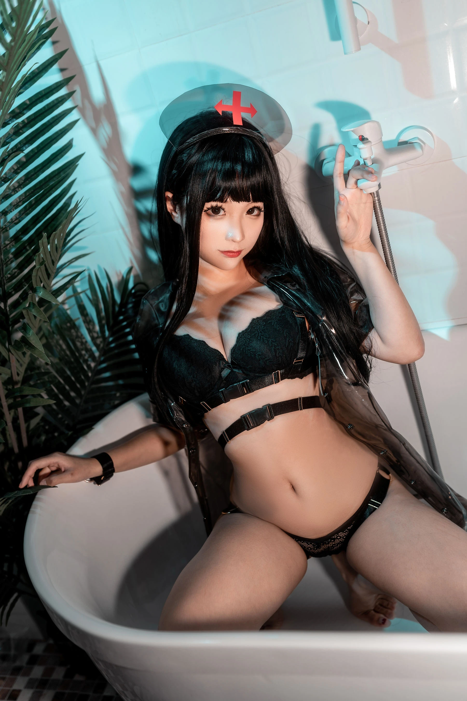 动漫博主蠢沫沫 – 胶衣护士 黑 [40P]插图1
