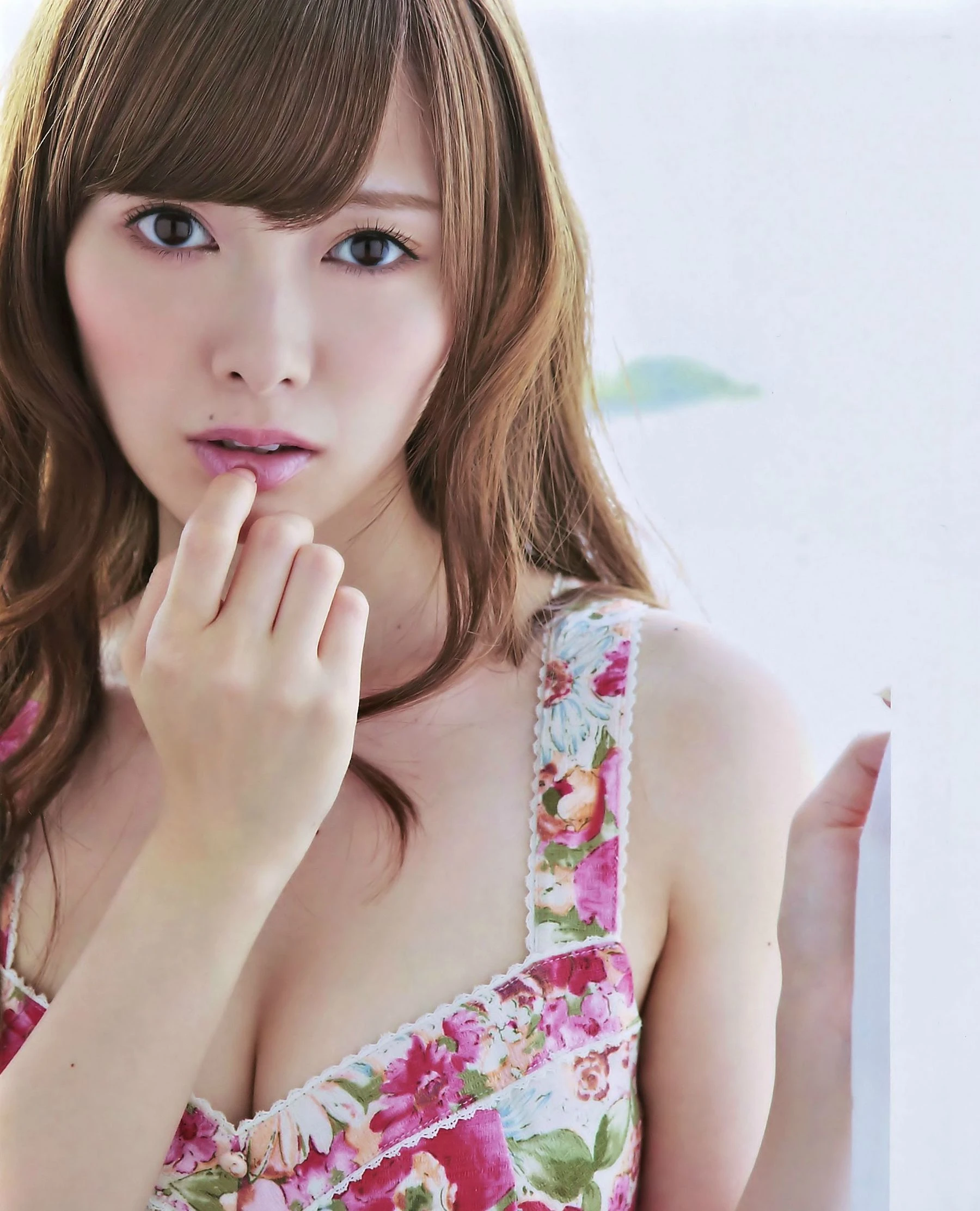 [BUBKA] 2014.10 白石麻衣 向井地美音插图3