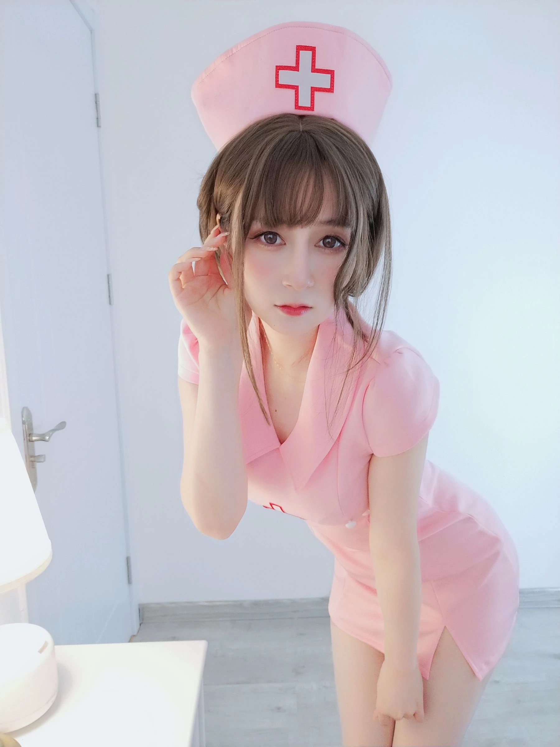 Coser小姐姐白银 – 夜间的私人护士插图6