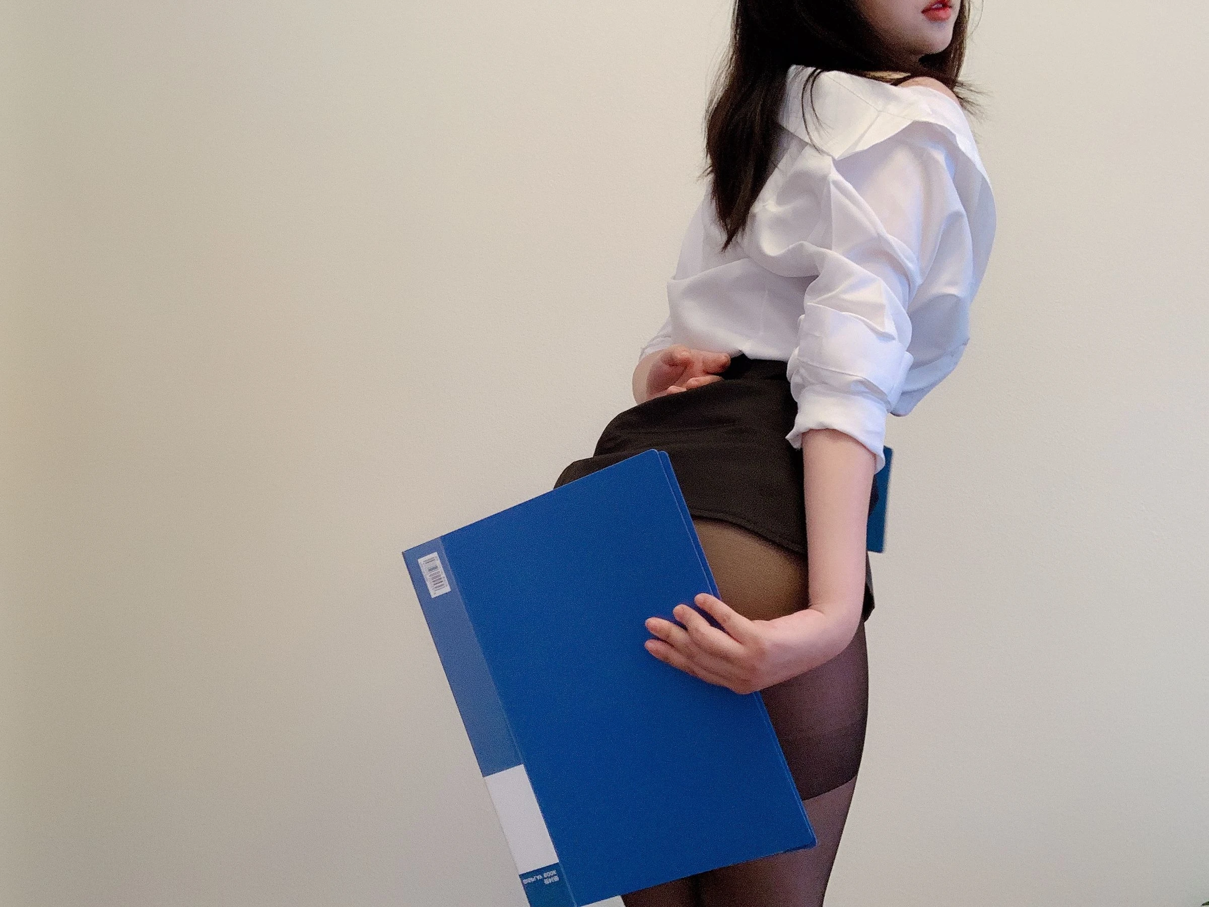 蜜桃少女是依酱呀 黑丝制服插图6