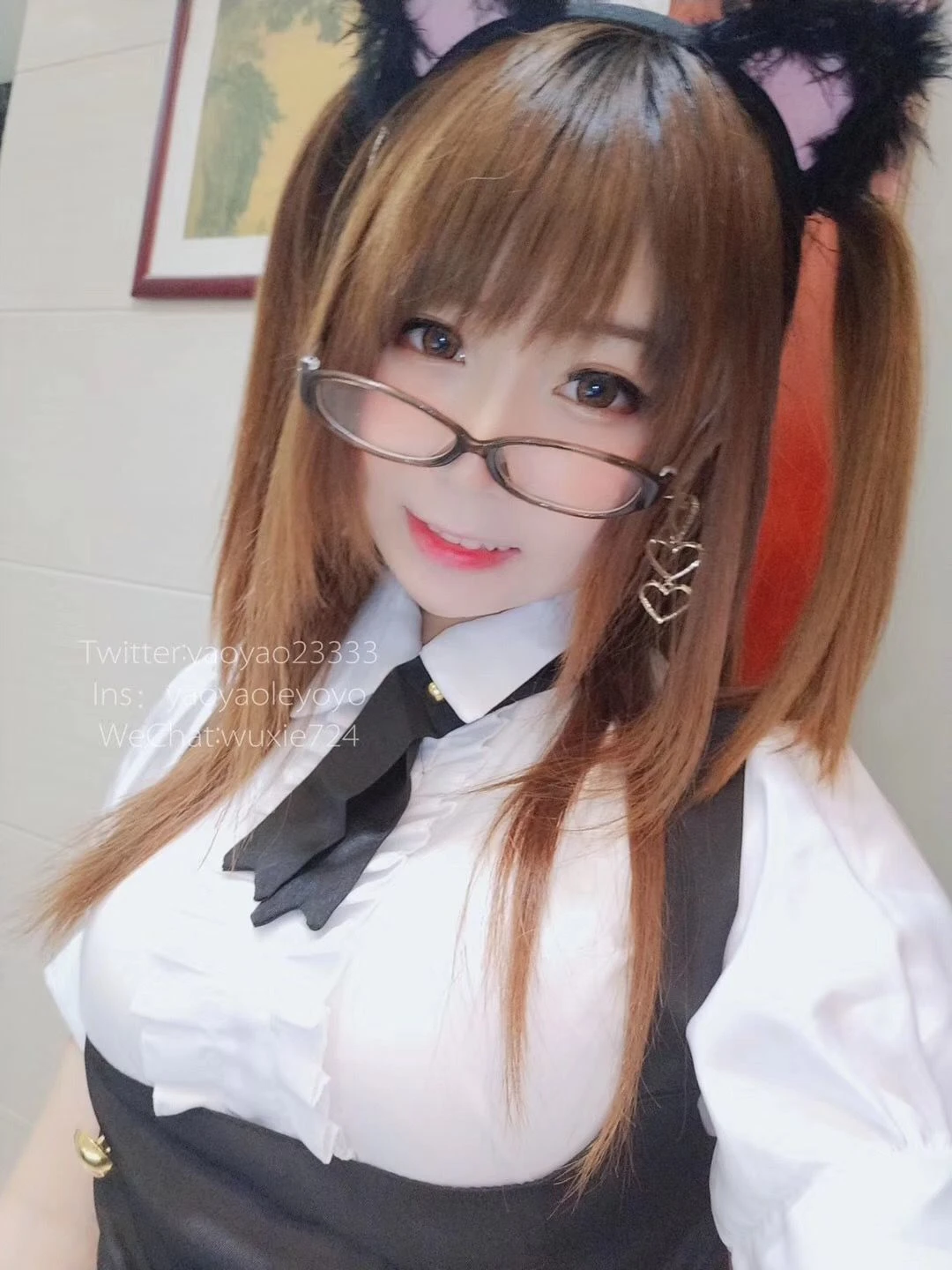 摇摇乐yoyo – 黑丝女仆插图1